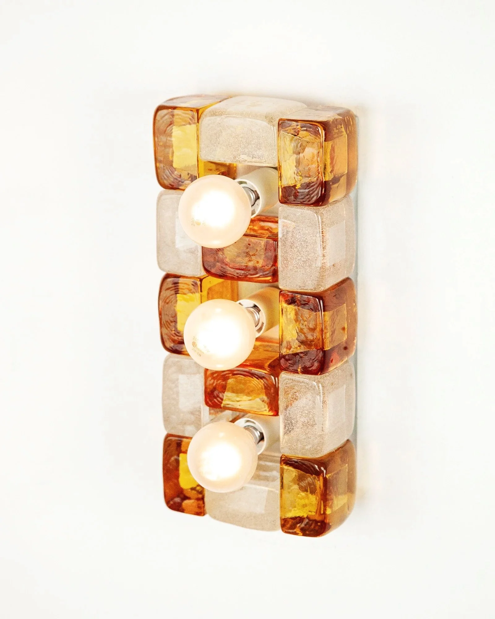 Aesthetiker+Wall+Light+Poliarte+Amber+White+Murano+Albano+Poli_0008__MG_8867.jpg
