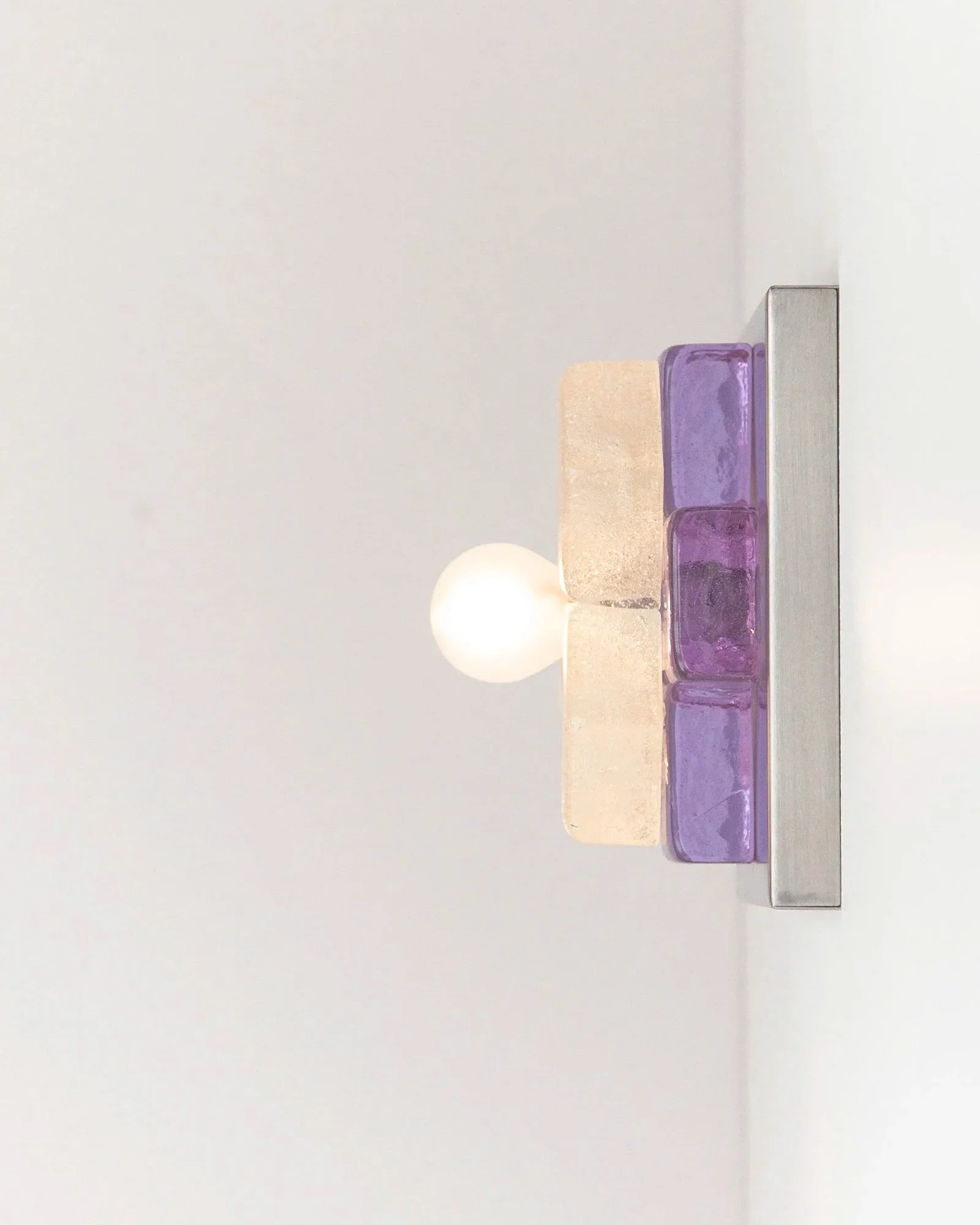 Aesthetiker+Wall+Light+Poliarte+Lilac+White+Cube+Murano+Italian+1970s_0002__MG_8995.jpg
