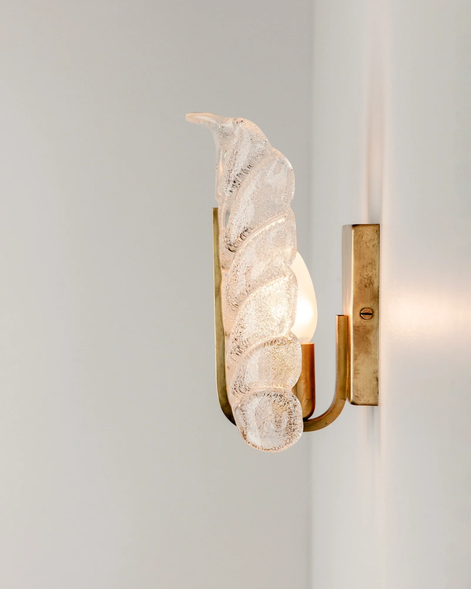 Aesthetiker Wall Light Orrefors Glass Brass Leaf 1960s 1970s_0003__MG_9926.jpg