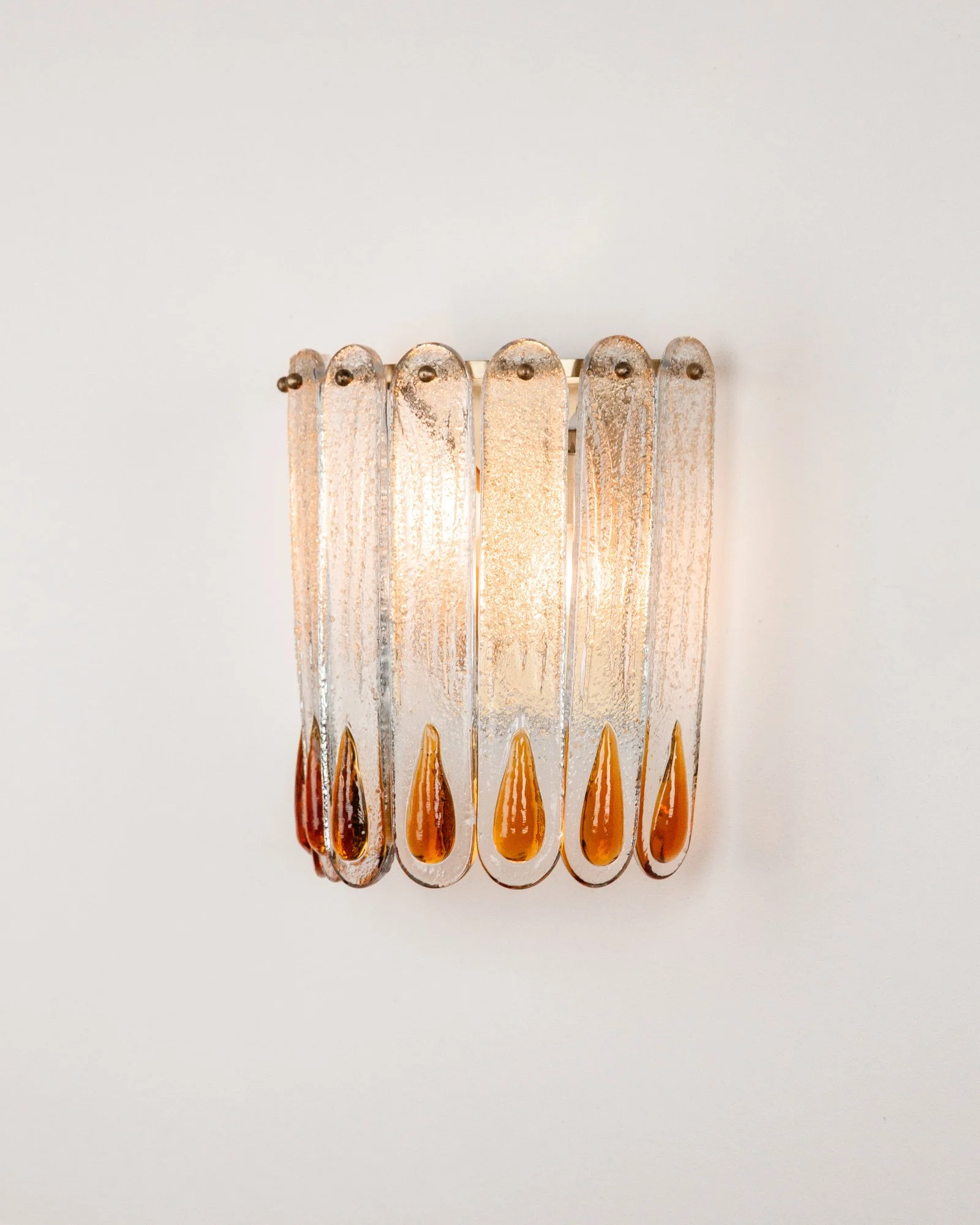 Aesthetiker Wall Light Sconce Mazzega Murano Glass Amber Drops Rugiadoso_0006__MG_0867.jpg