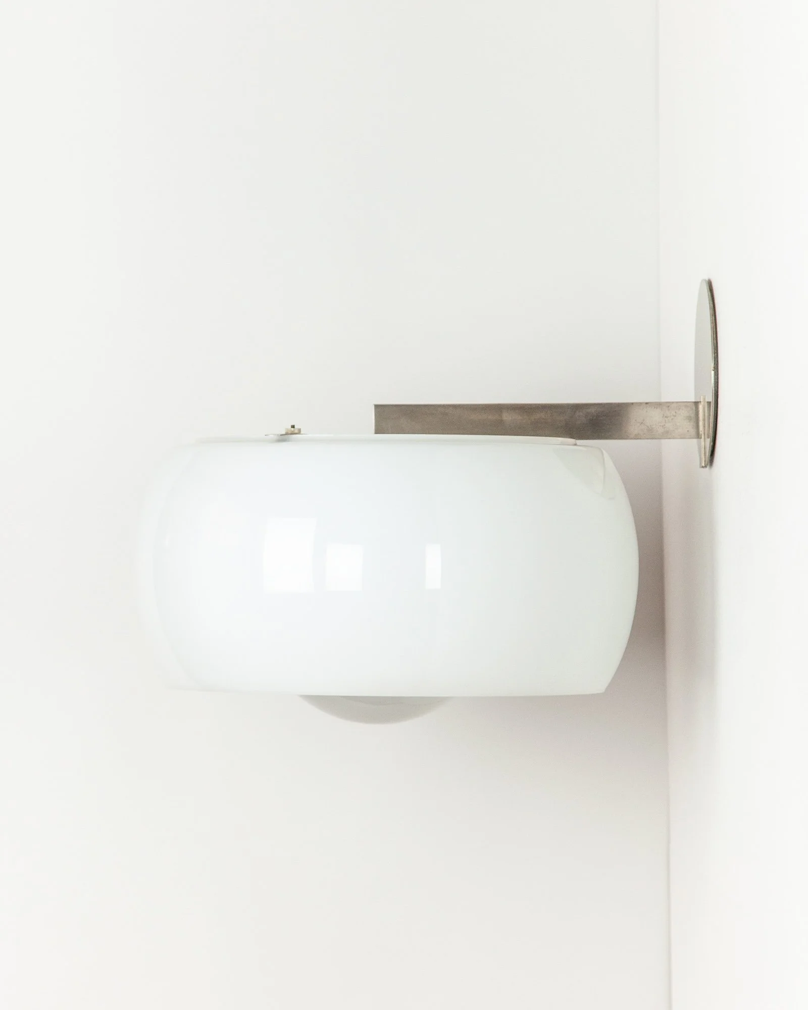 Aesthetiker Wall Light Magistretti Vico Clinio Artemide Nickel Glass 1960s_0007__MG_0244.jpg