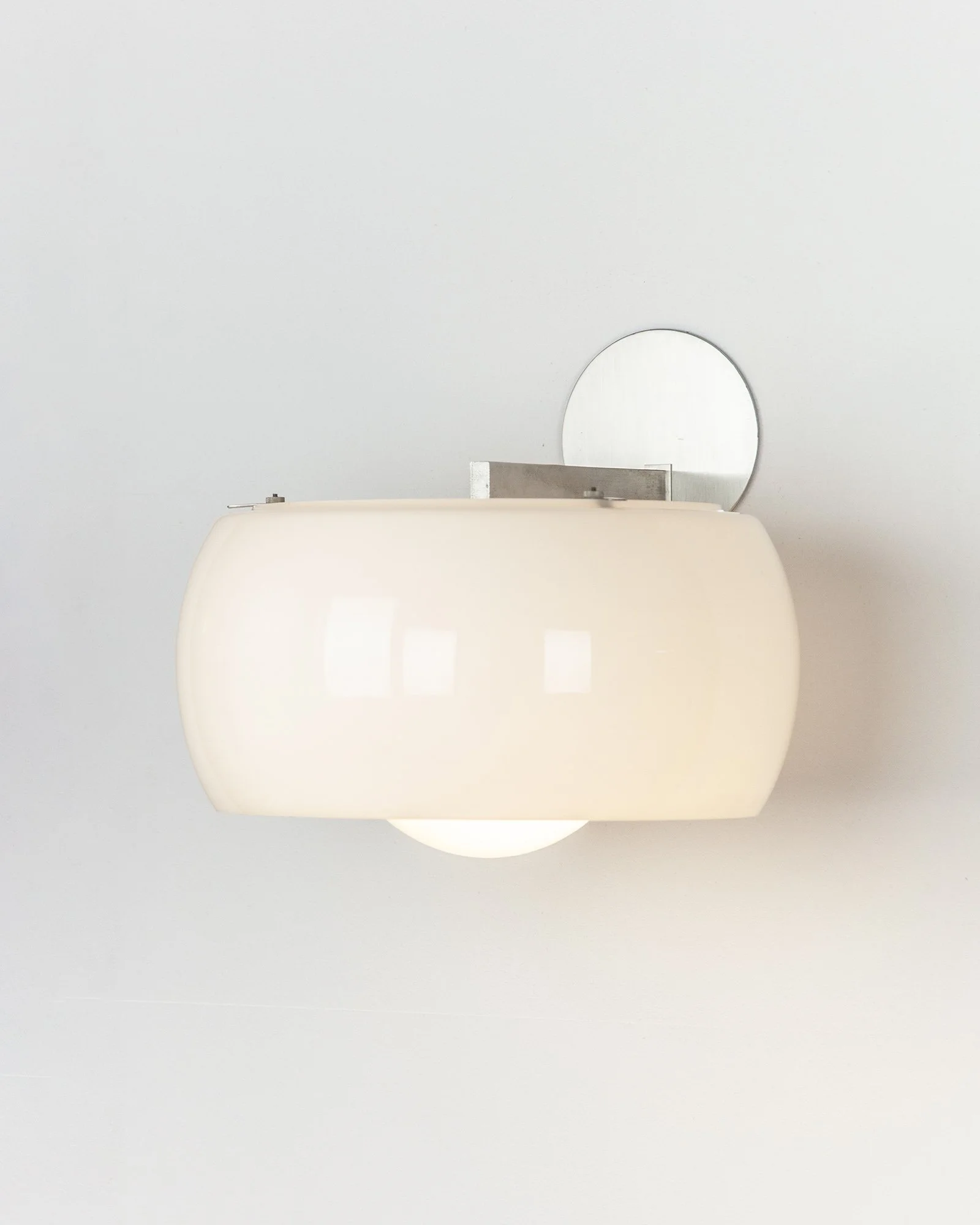 Aesthetiker Wall Light Magistretti Vico Clinio Artemide Nickel Glass 1960s_0004__MG_0230.jpg