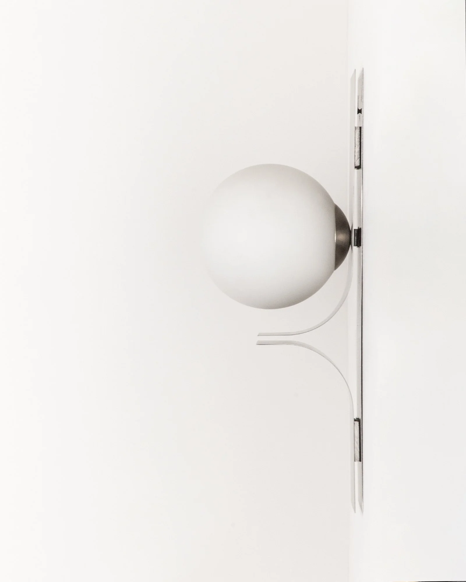 Aesthetiker Wall Light Francois Monnet Stainless Steel White Glass Vertical_0008__MG_1310.jpg