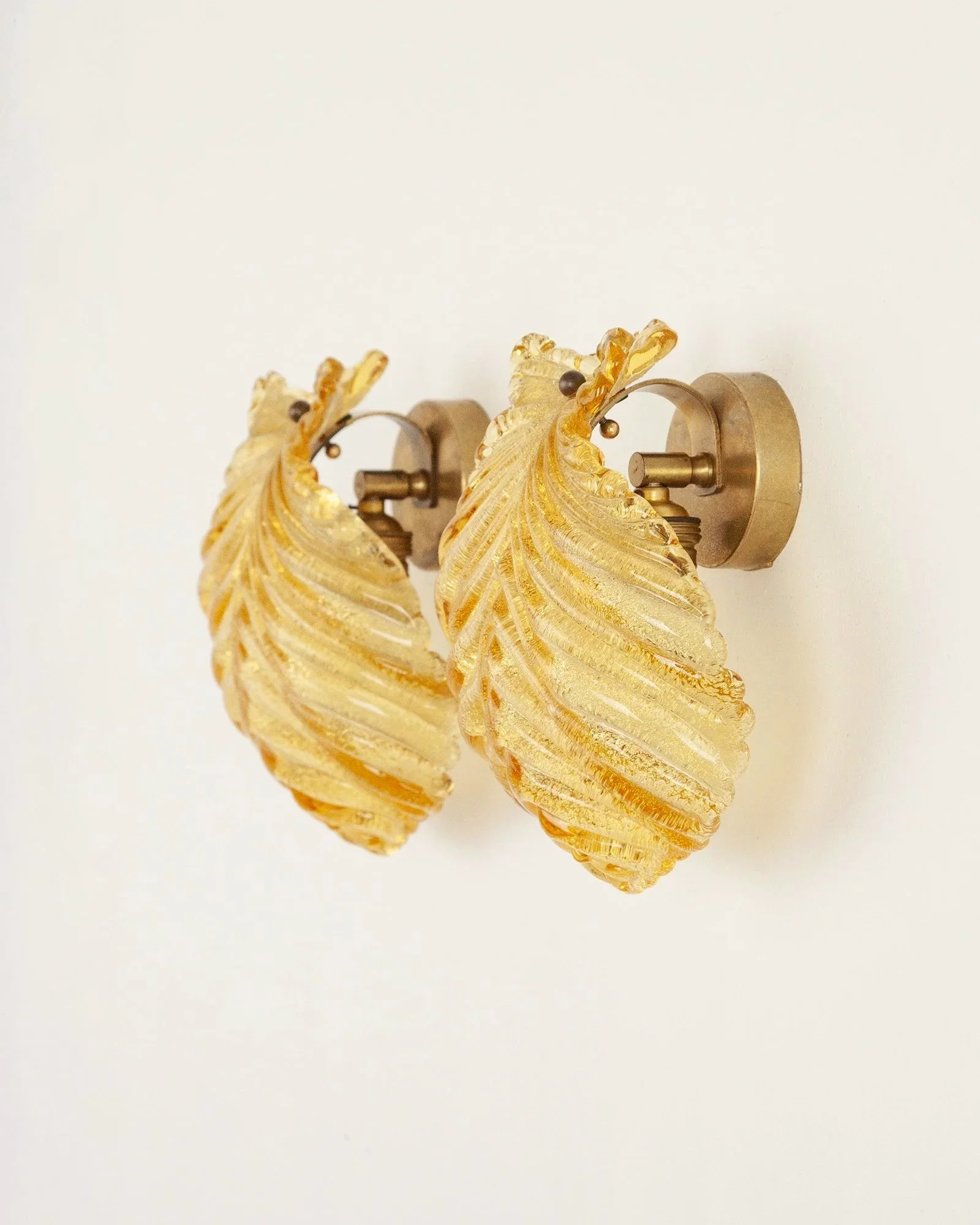 Aesthetiker+Wall+Light+Murano+Shell+Gold+Glass+Graniglia+Brass_0009__MG_2693.jpg