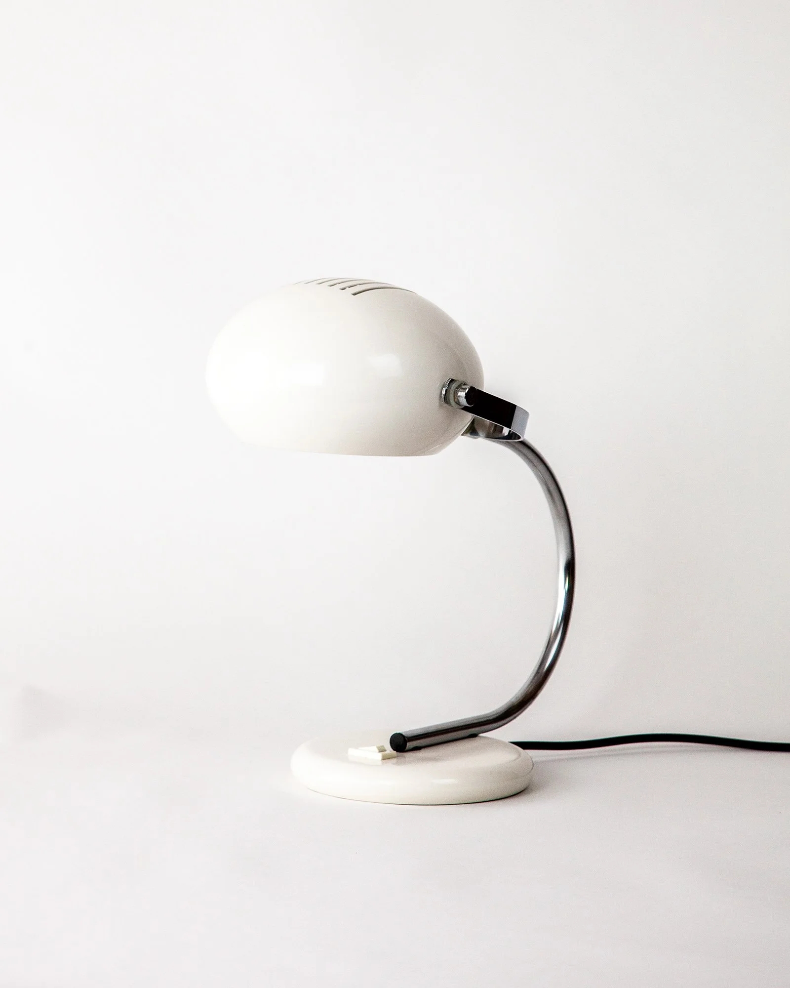 Aesthetiker Table Lamp Herda White Chrome Eyeball 1960s_0010__MG_9751.jpg