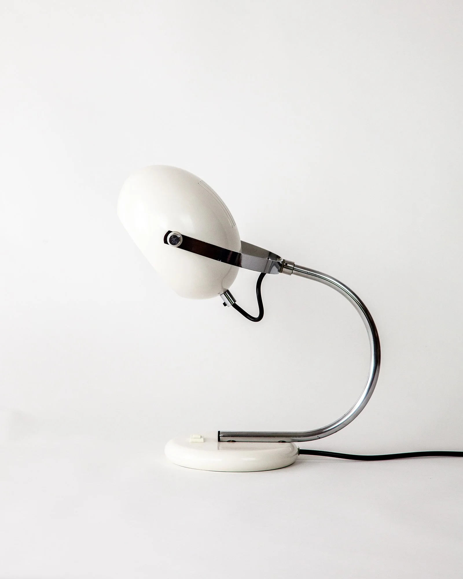 Aesthetiker Table Lamp Herda White Chrome Eyeball 1960s_0013__MG_9744.jpg