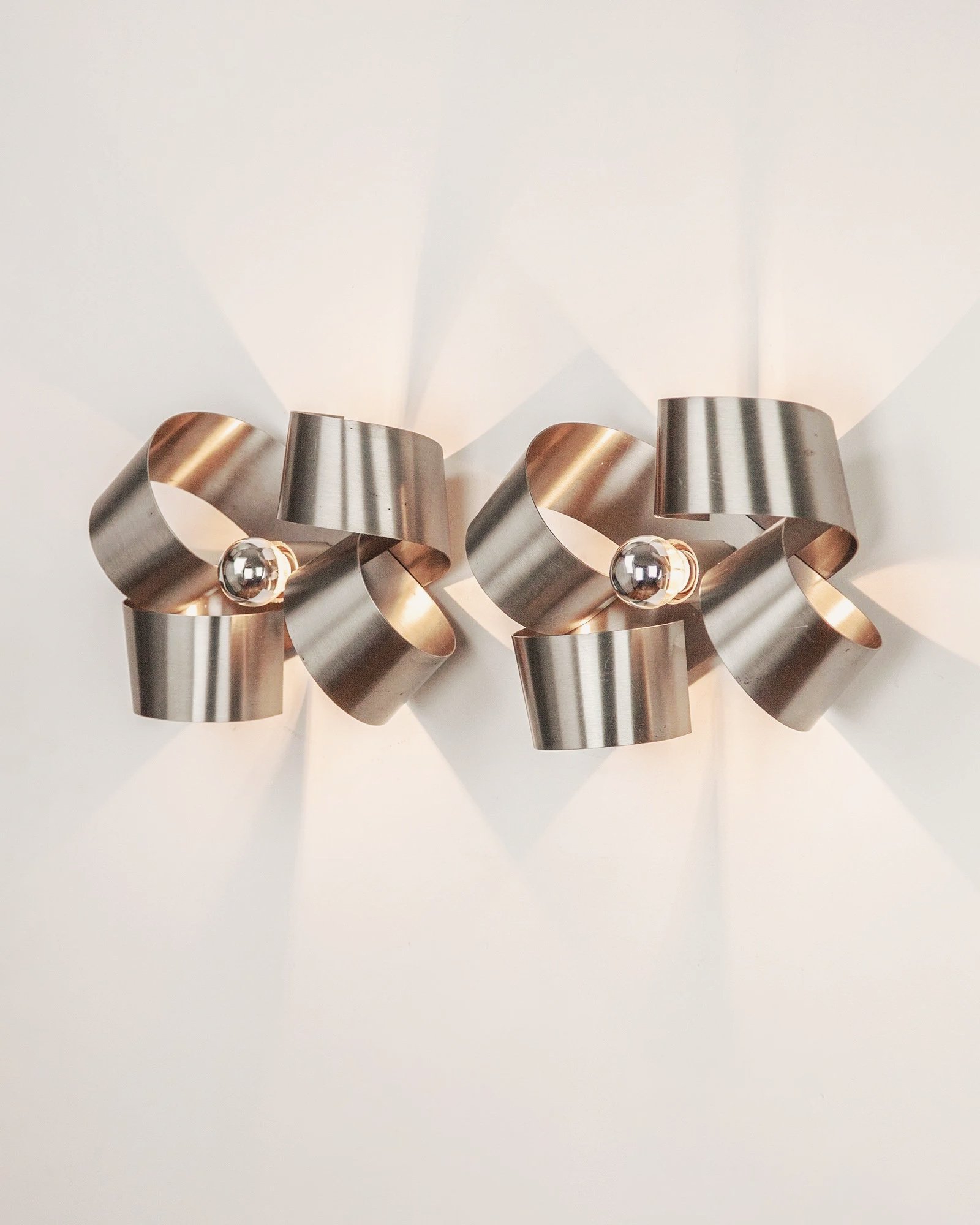 Aesthetiker+Wall+Lights+Stainless+Steel+Ribbons+French+Vintage+1990s_0008__MG_7754.jpg