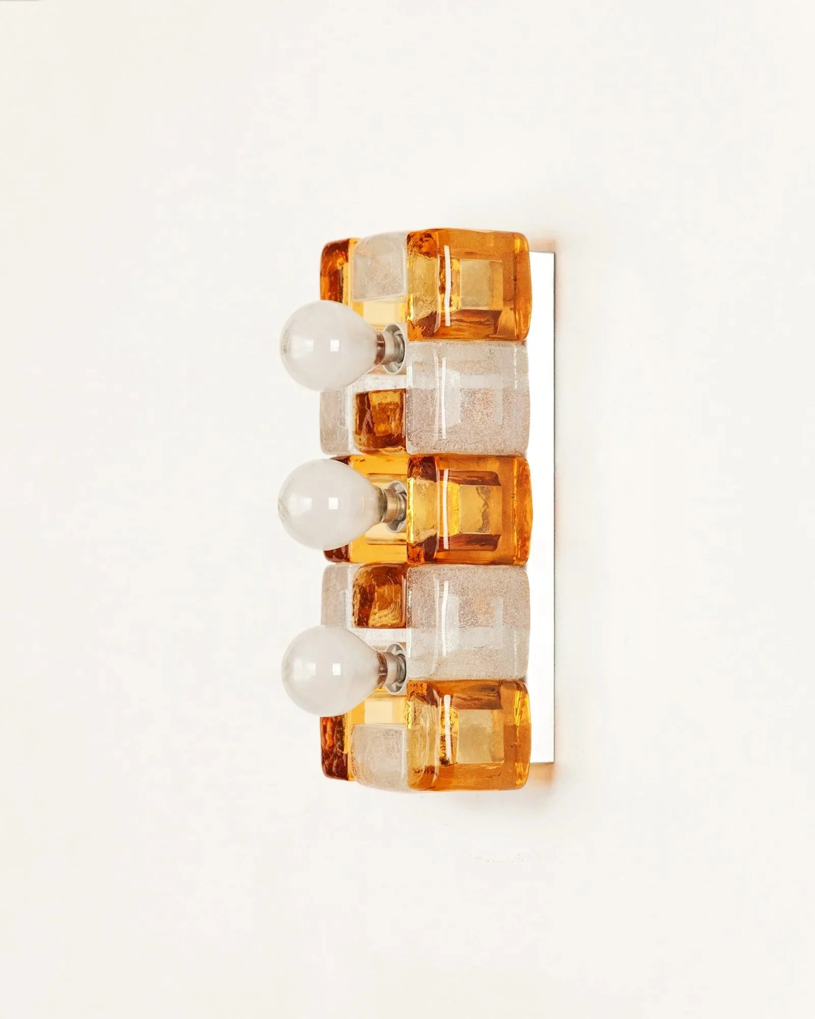 Aesthetiker+Wall+Light+Poliarte+Amber+White+Murano+Albano+Poli_0004__MG_8856+copy.jpg