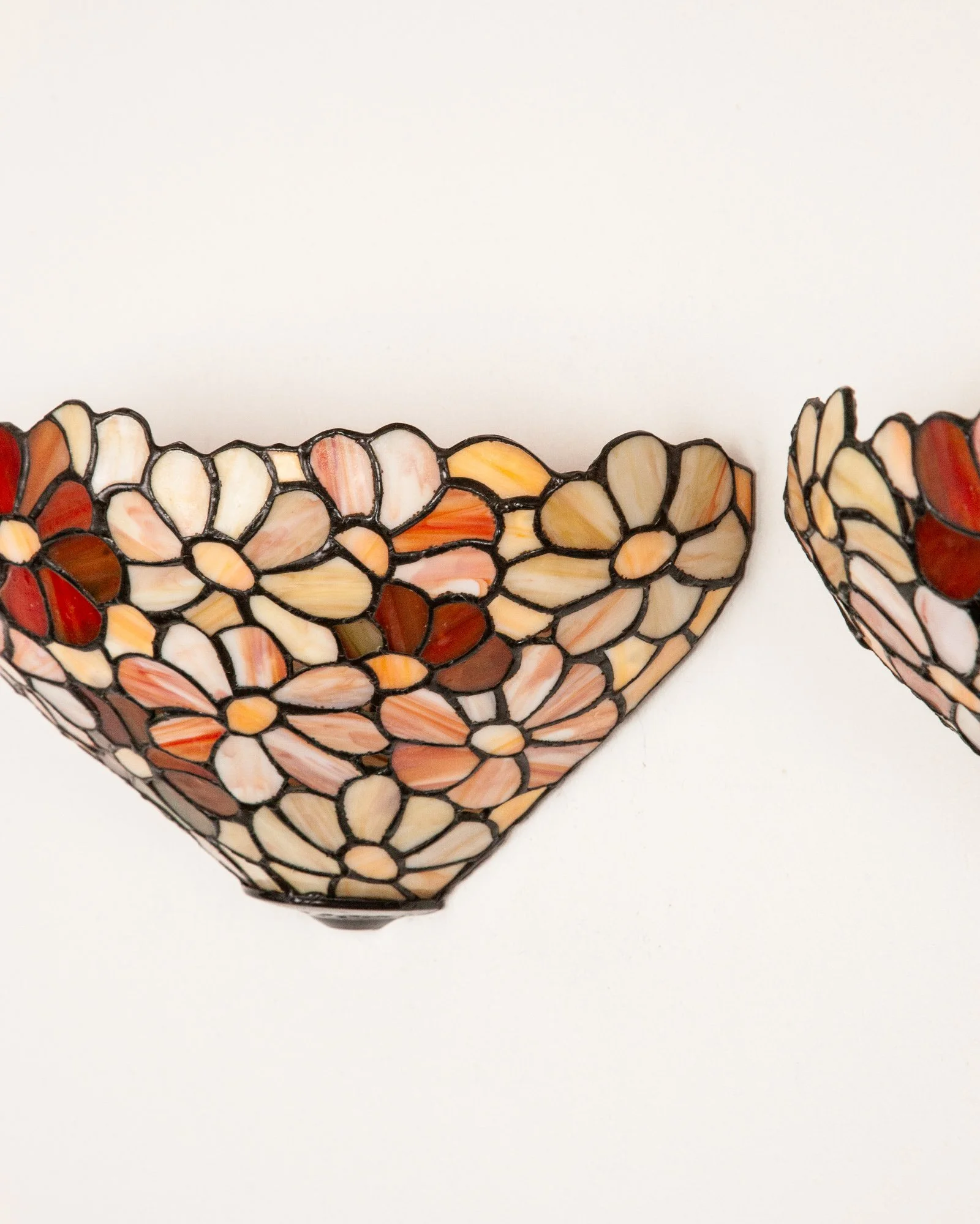 Aesthetiker Wall Light Sconce Tiffany italian Glass Red Beige_0007__MG_0969.jpg