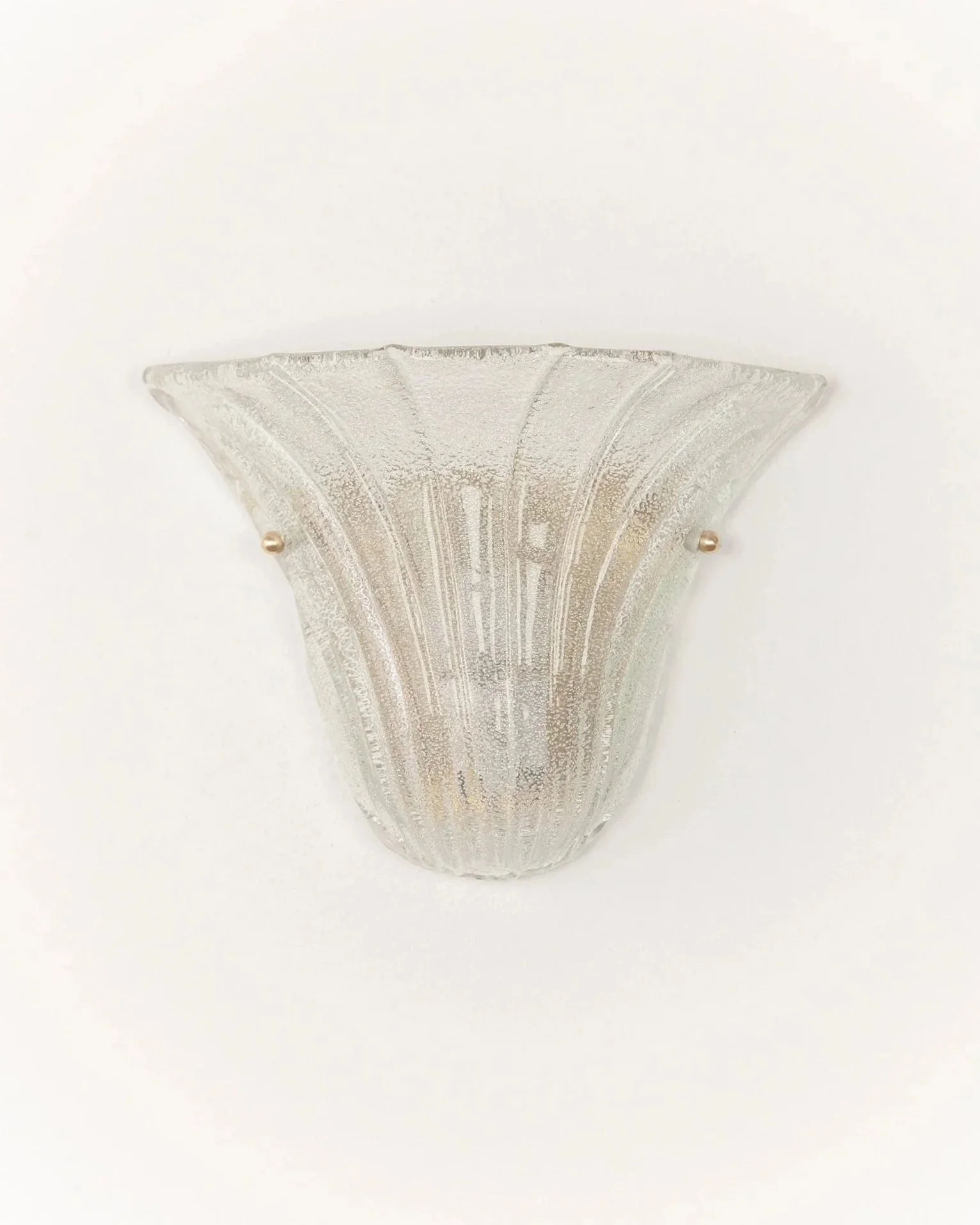 Aesthetiker%2BWall.%2BLight%2BMurano%2BRibbed%2BShell%2BSconce%2B1970s_0007__MG_9293.jpg