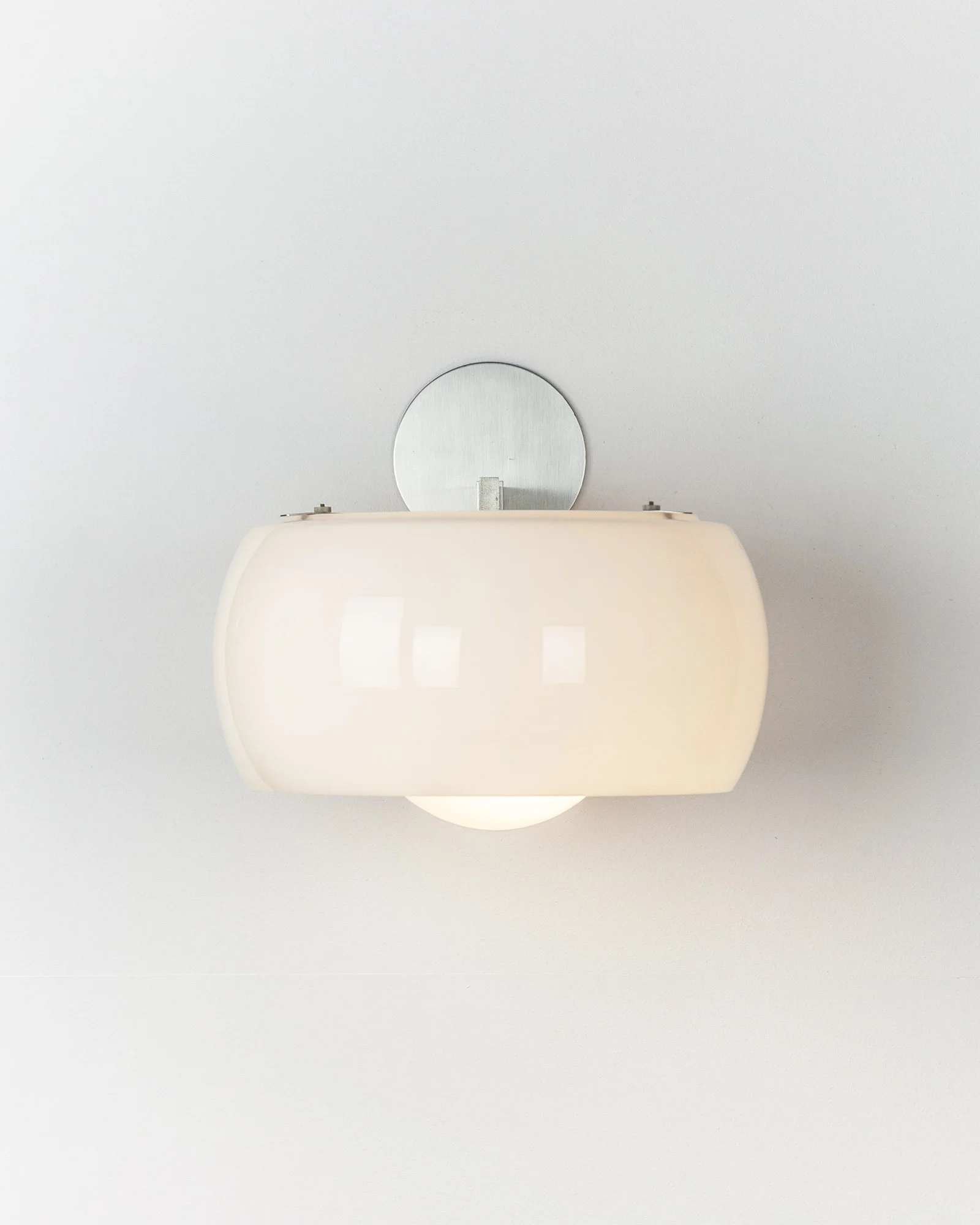 Aesthetiker Wall Light Magistretti Vico Clinio Artemide Nickel Glass 1960s_0005__MG_0220.jpg