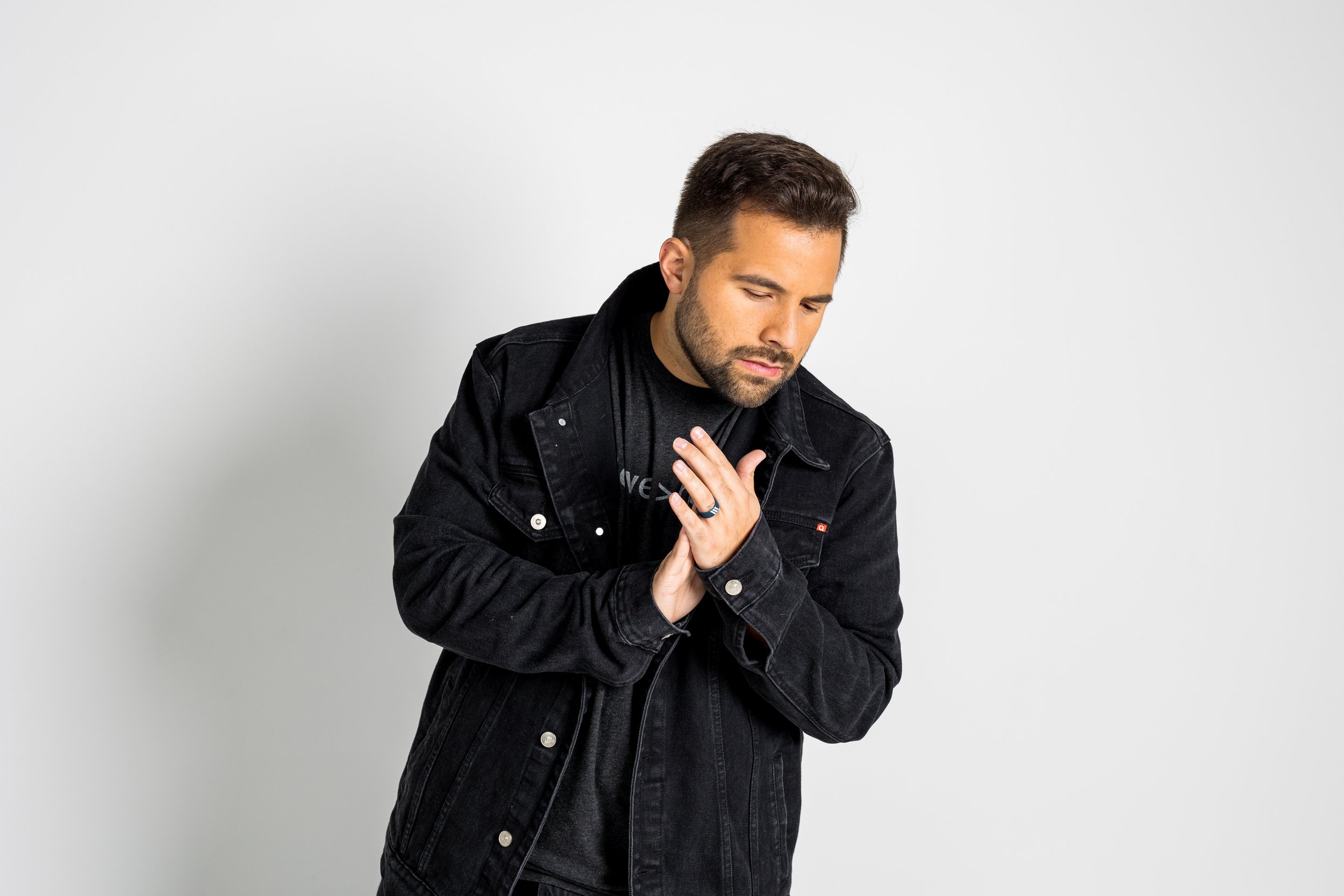 CalebHyles_PromoShots-25.jpg