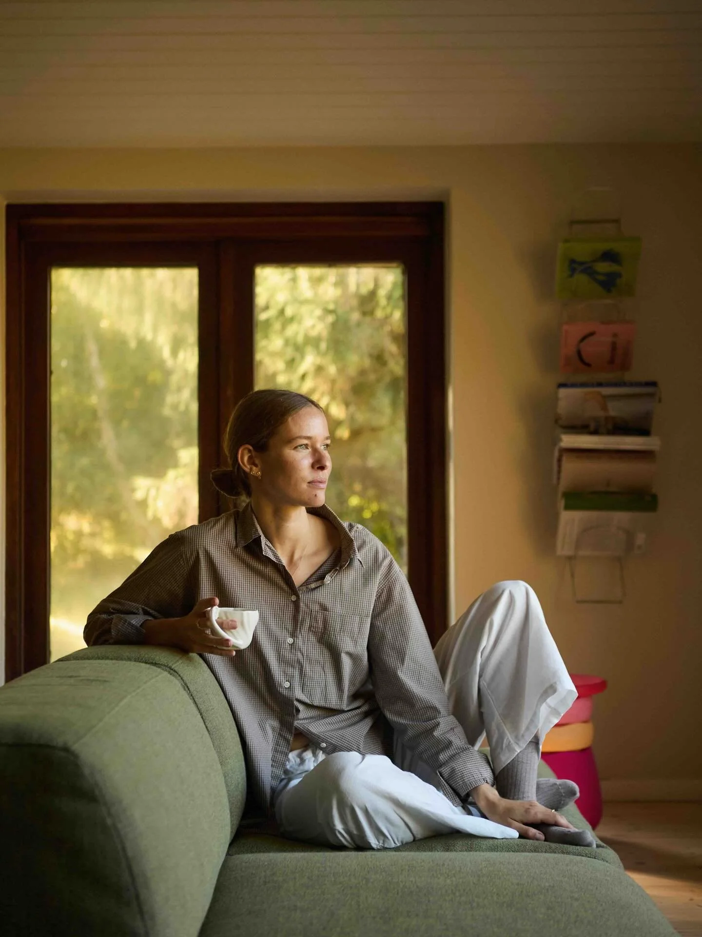 &ldquo;Sommerhuset er ikke et sted, hvor der hele tiden skal ordnes noget eller bygges til eller optimeres, fort&aelig;ller Andrea. Det handler lige s&aring; meget om at have et sted, hvor hun kan komme og lave ingenting, et sted hvor hun kan komme o