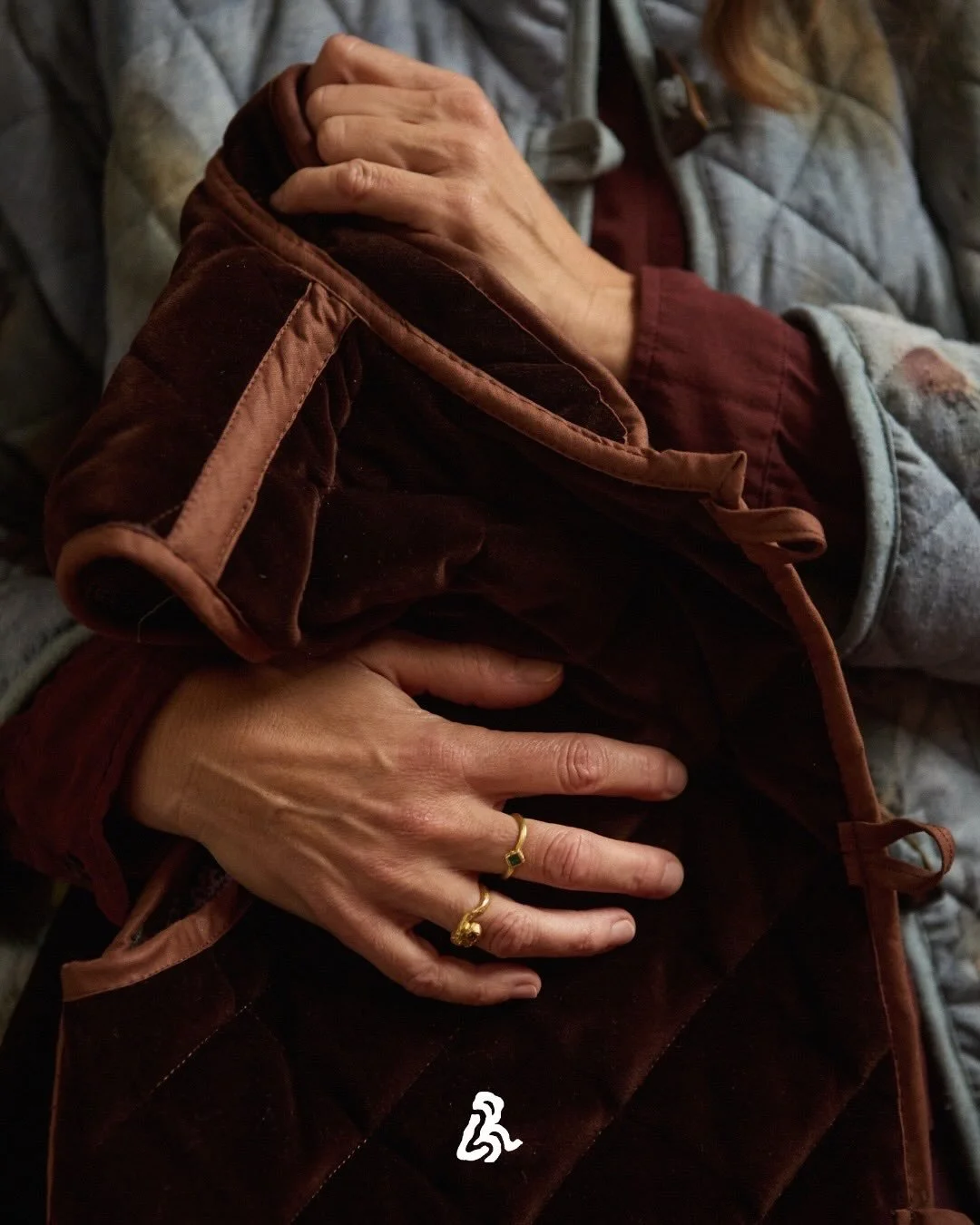 Det skal v&aelig;re detaljeret. Det skal v&aelig;re i god kvalitet. Og s&aring; skal det v&aelig;re unikt. 
⠀⠀⠀⠀⠀⠀⠀⠀⠀
De tre ting er vigtige for Thereza Giver Jensen, der st&aring;r bag t&oslash;jfirmaet La Fauvette, n&aring;r hun skaber unikke piece