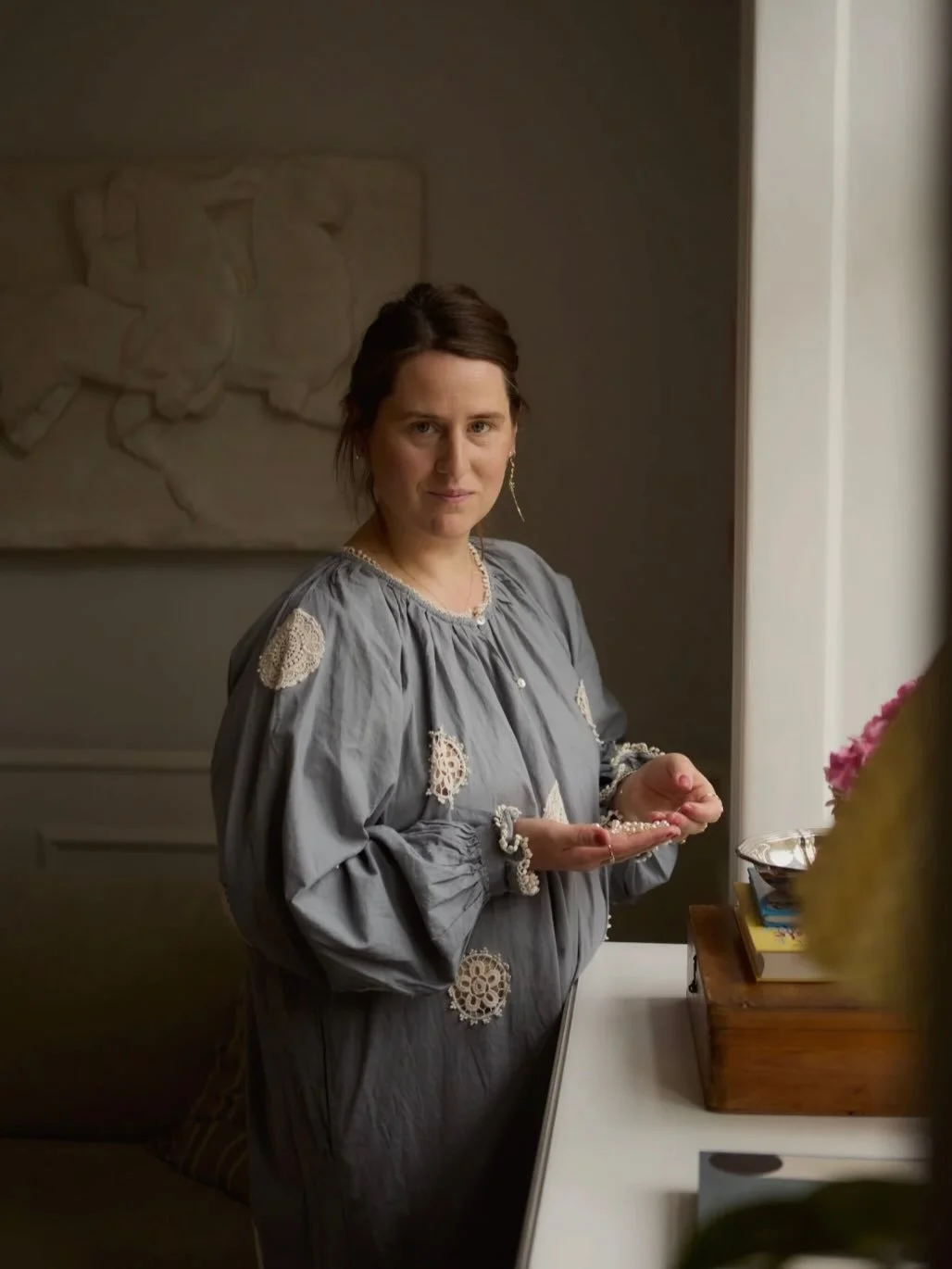 K&aelig;re alle jer s&oslash;de kunder og f&oslash;lgere

P&aring; det seneste er der kommet en del flere f&oslash;lgere til, og derfor synes jeg, at det er tid til en lille introduktion af mig 🤍
Som I m&aring;ske har g&aelig;ttet, er jeg nemlig ikk