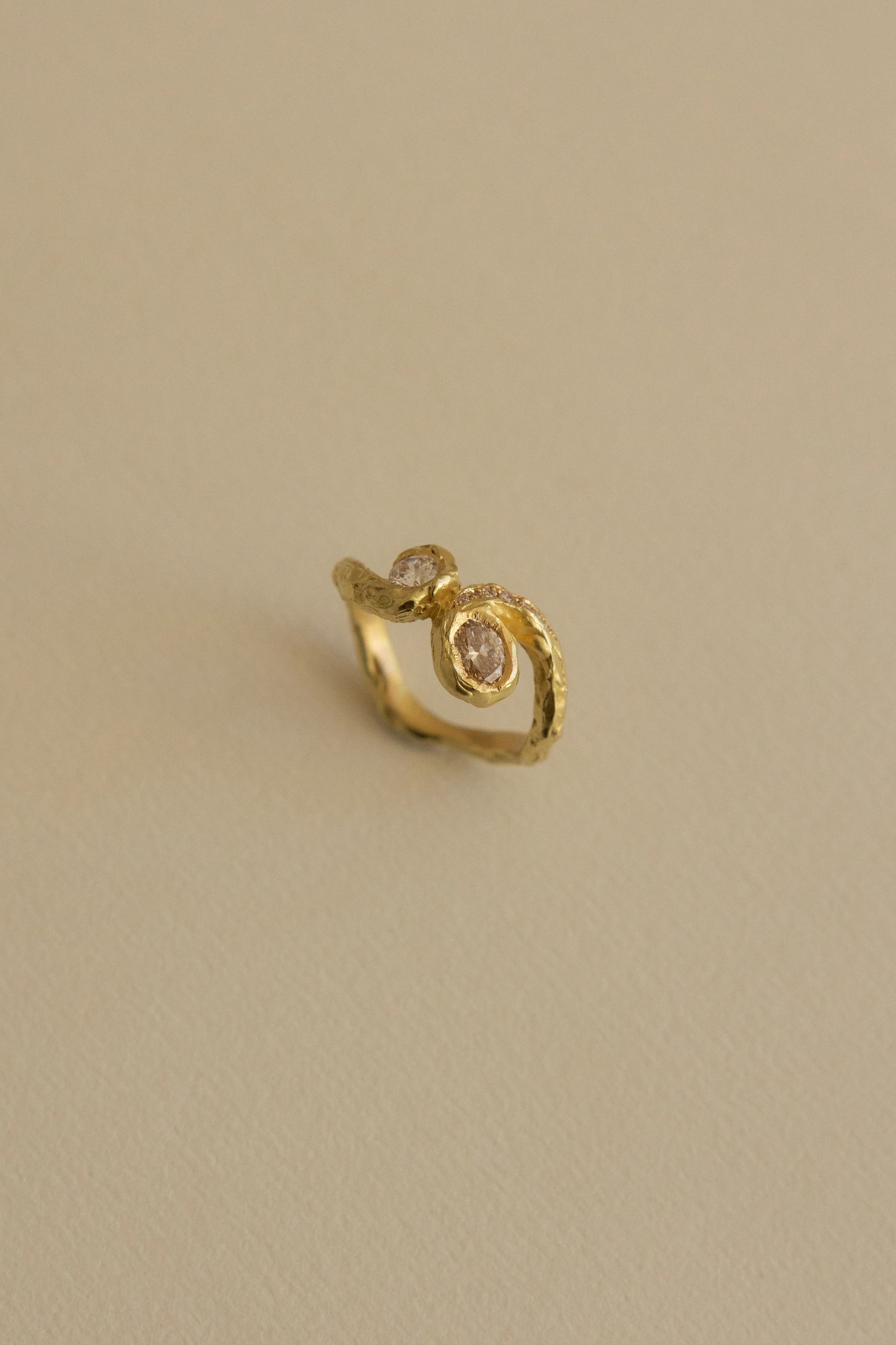 Tethered Rossau Capture_-040.jpg