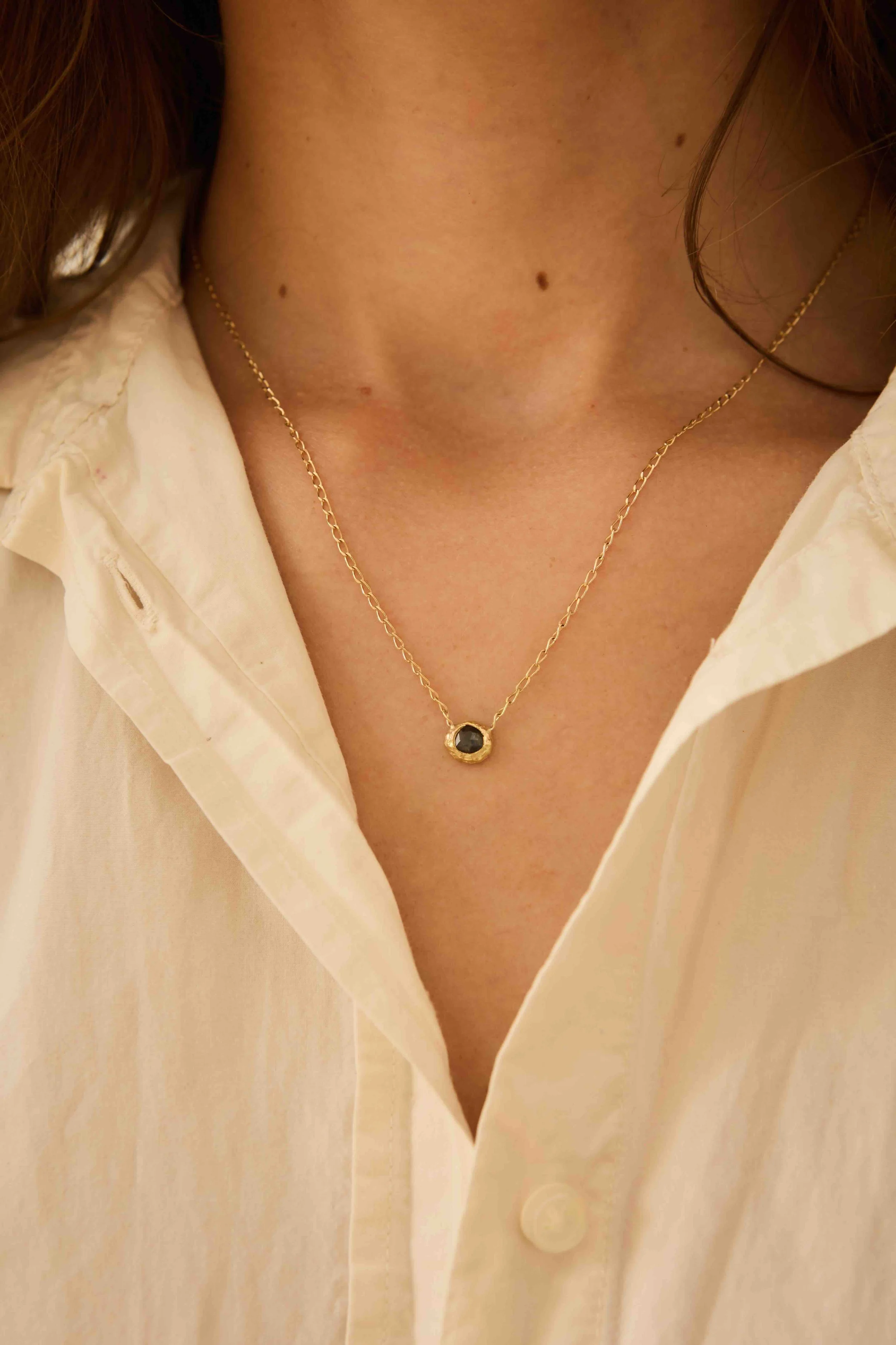Sea Treasure green sapphire Necklace Line Rossau.jpeg