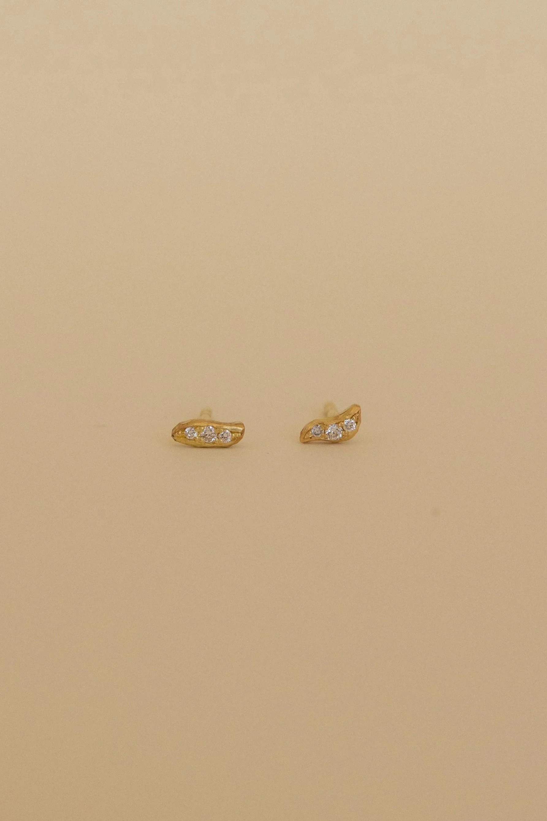 Petite Shooting Star Stud