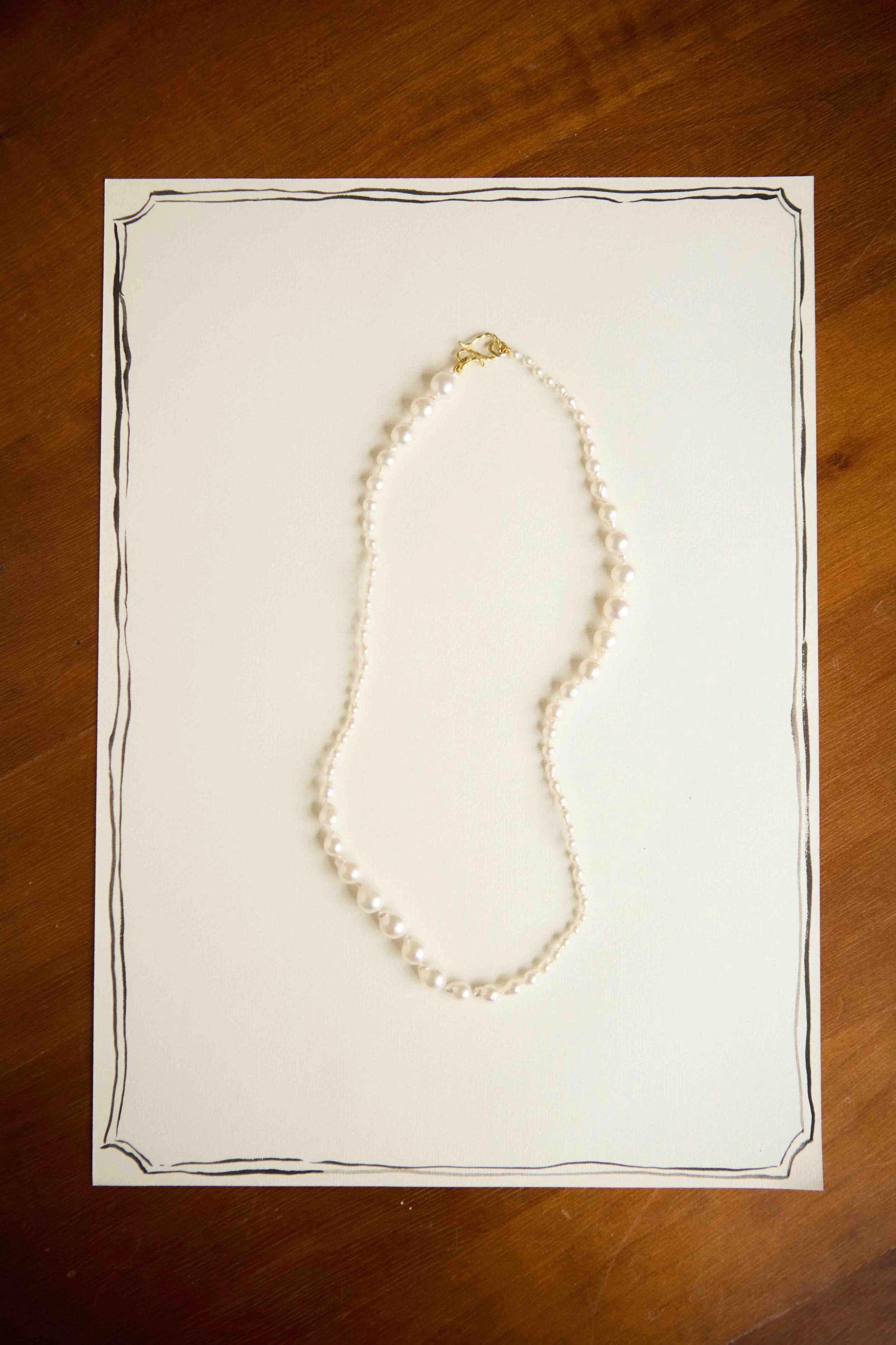 Barbara Pearl Necklace Line Rossau.jpeg