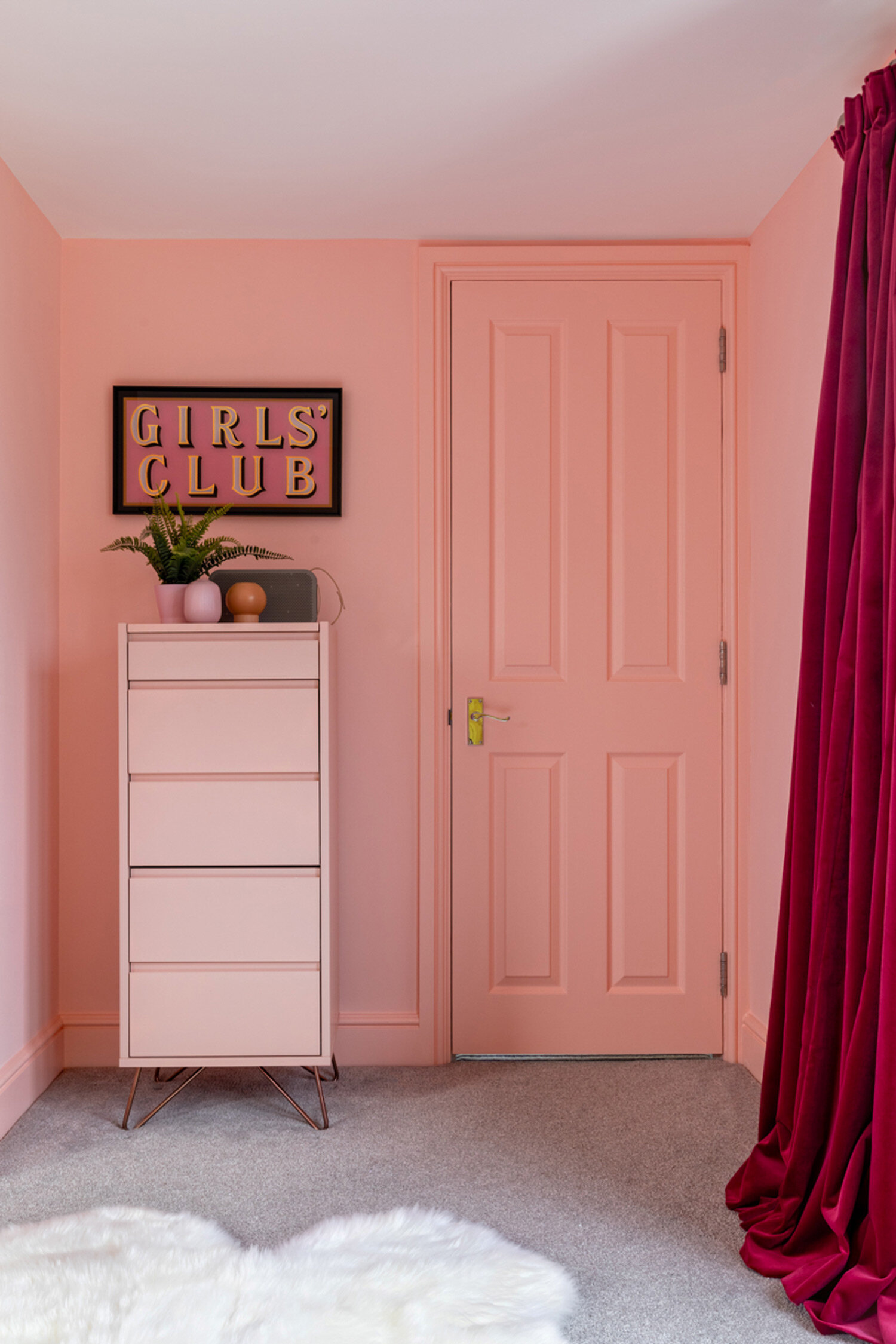 vic-24-pink-room-framed-lettering-print..jpg