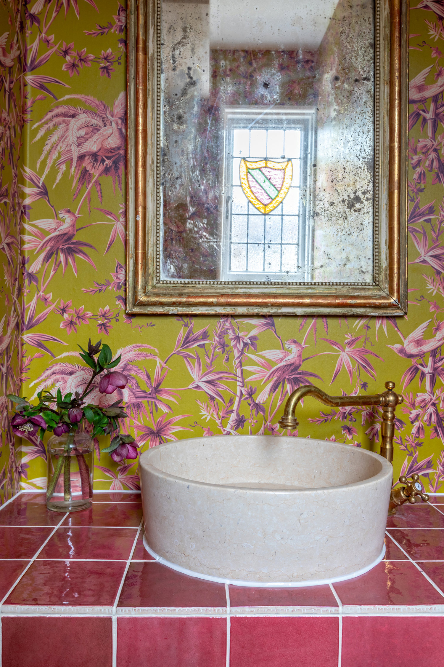 vic-16-olive-pink-floral-wallpaper-washroom..jpg