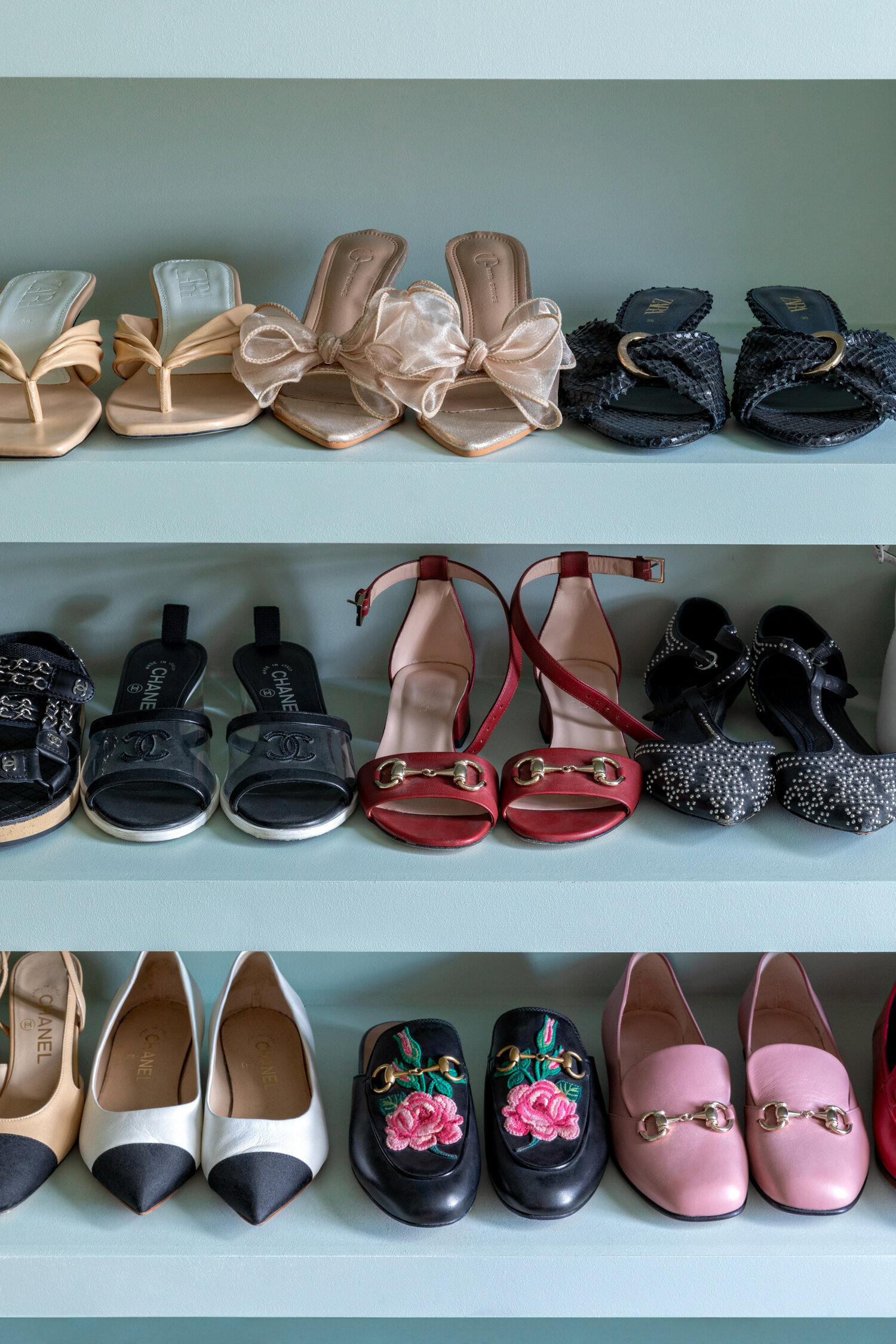 friary-05-green-custom-built-shoe-shelf.jpg