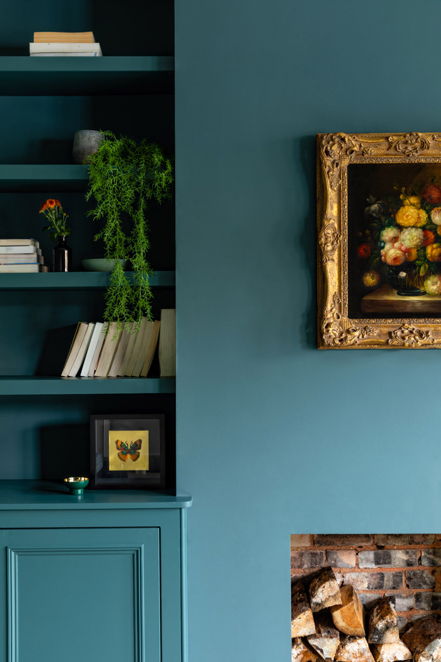 woodside-16-teal-wall-custom-joinery.jpg