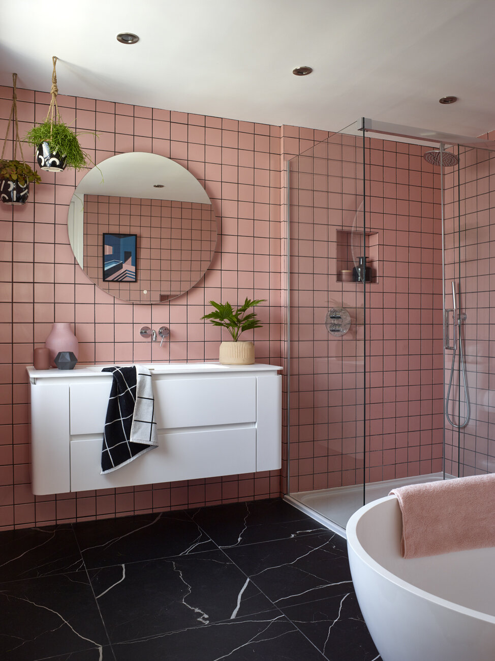 finchley-06-pink-tiled-bathroom.jpg