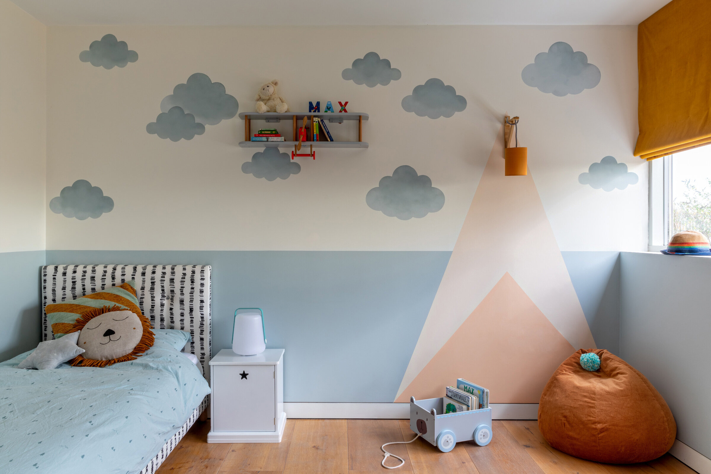 blackheath-18-kids-room-cloud-wallpaper.jpg