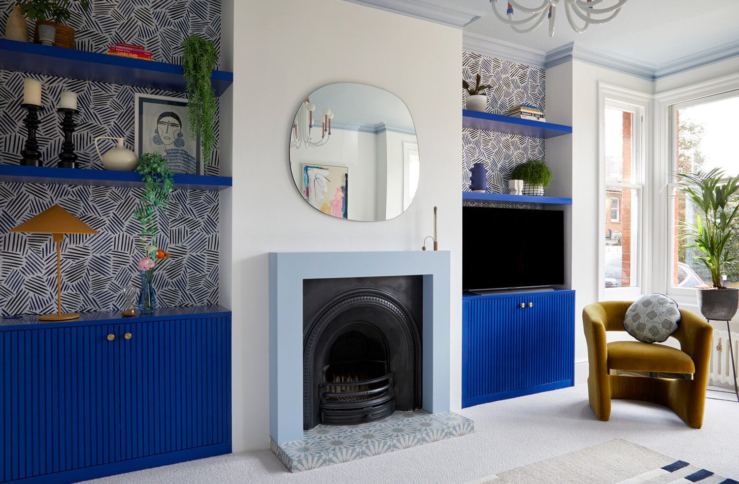 harpenden-25-lounge-blue-cupboard.jpg