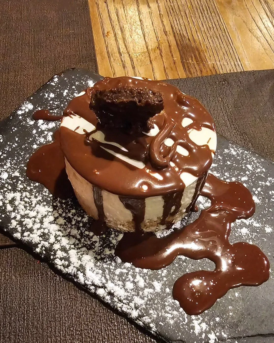 Le meilleur pour la fin 😋

Laissez vous tenter par nos cheesecake maison. 

📷 merci @juanjo tiscar moya

👉 R&eacute;servation sur place par téléphone au 0693 87 98 40 ou sur notre site internet www.smokeat.fr/sur-place

☎️ Retrait sur place comm