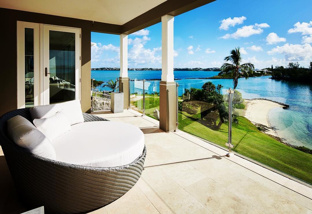 The perfect relaxing getaway! The only thing missing from this picture is YOU and your drink of choice (which we'll sort for you!) Email: hawkins@thewaterfront.bm or call (441) 299-0700 for bookings and enquiries. 
Hawkins island Bermuda, your own pr