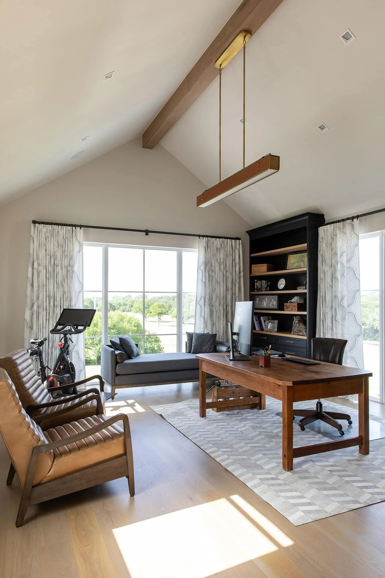 Canyon-Creek-Sleek-Modern-Home-Office-6-1.jpg