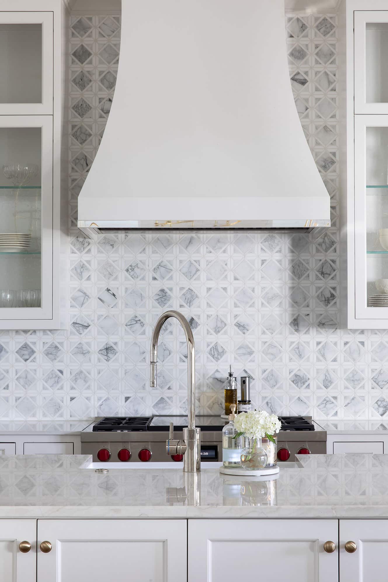 Canyon-Creek-Sleek-Modern-Kitchen-12-1.jpg