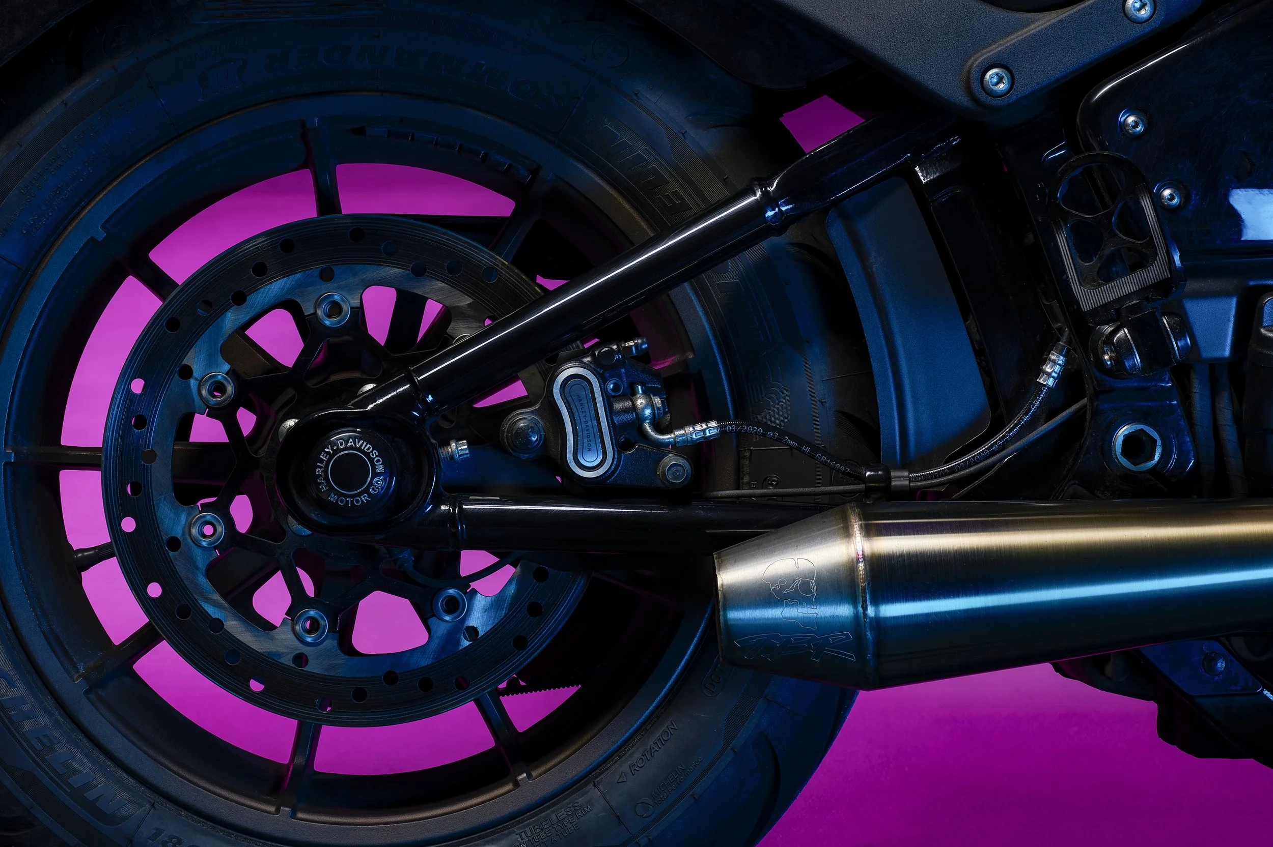 HarleyDavidson_03.jpg