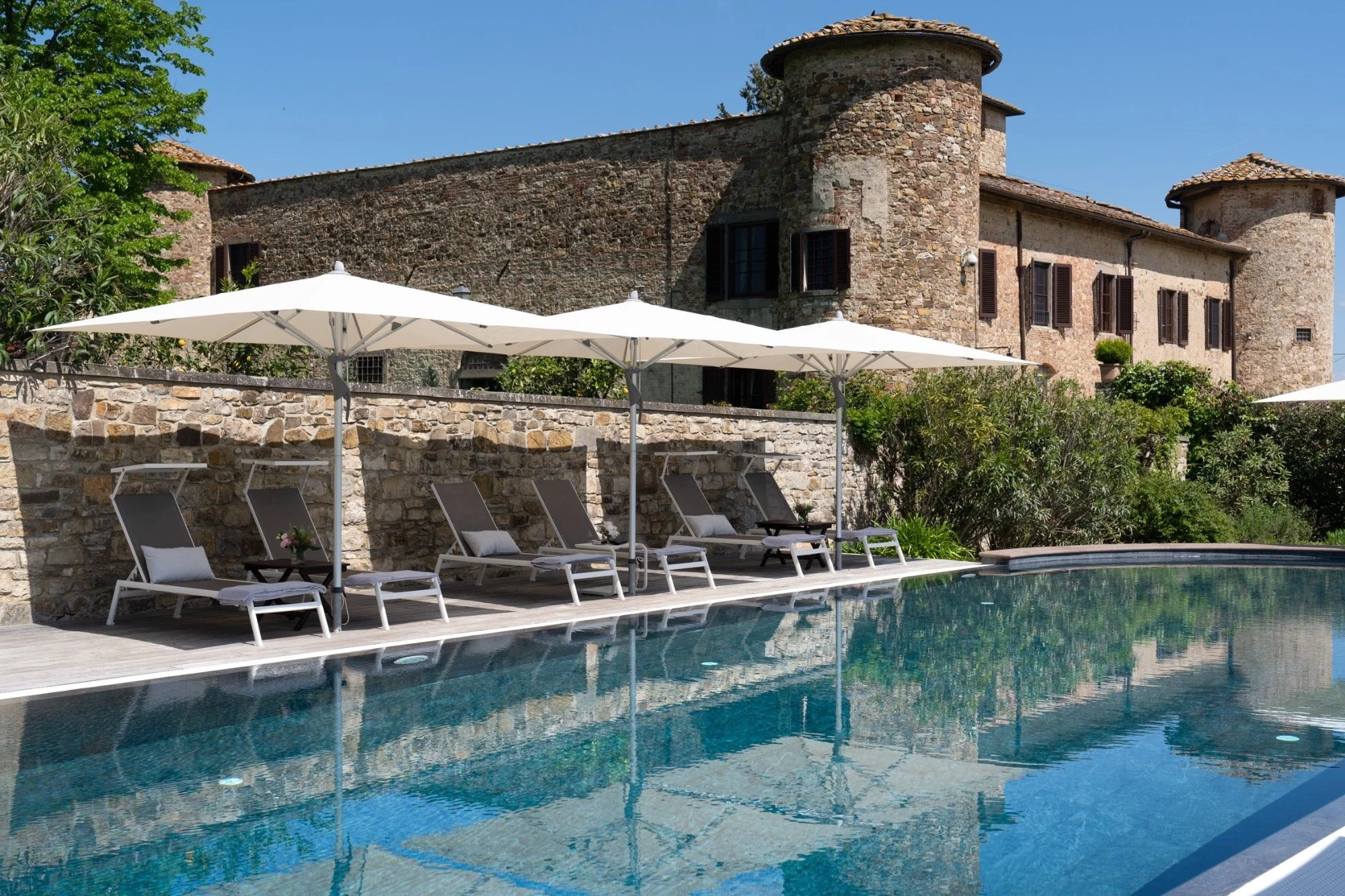 Castello di Gabbiano pool
