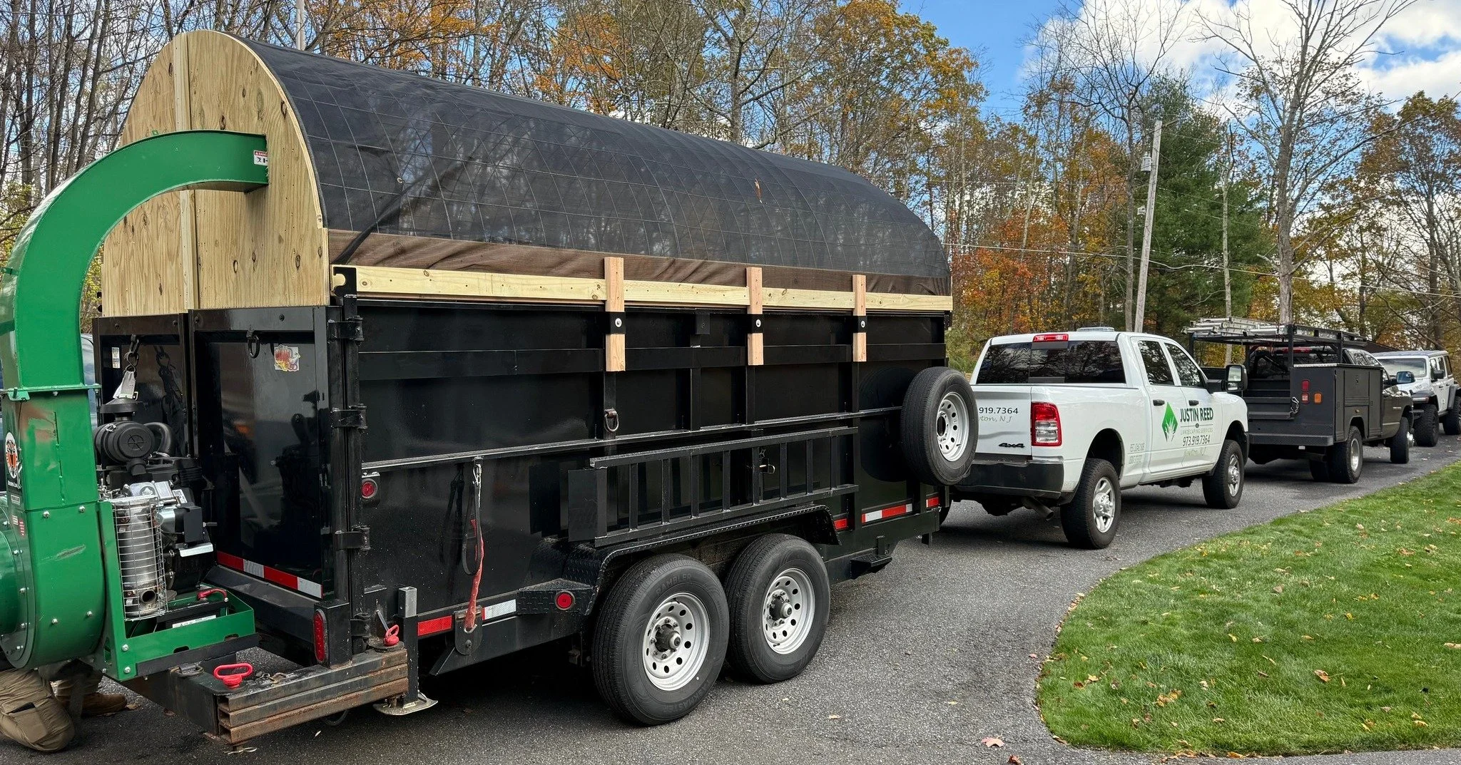 Karl out here reinventing the Conestoga wagon for Justin Reed Landscaping. 😎
@reed.justin0704 

#brotoncontracting #foundedwithpride #distinguishedbyquality #justinreedllc #justinreedlandscaping #buildbroton