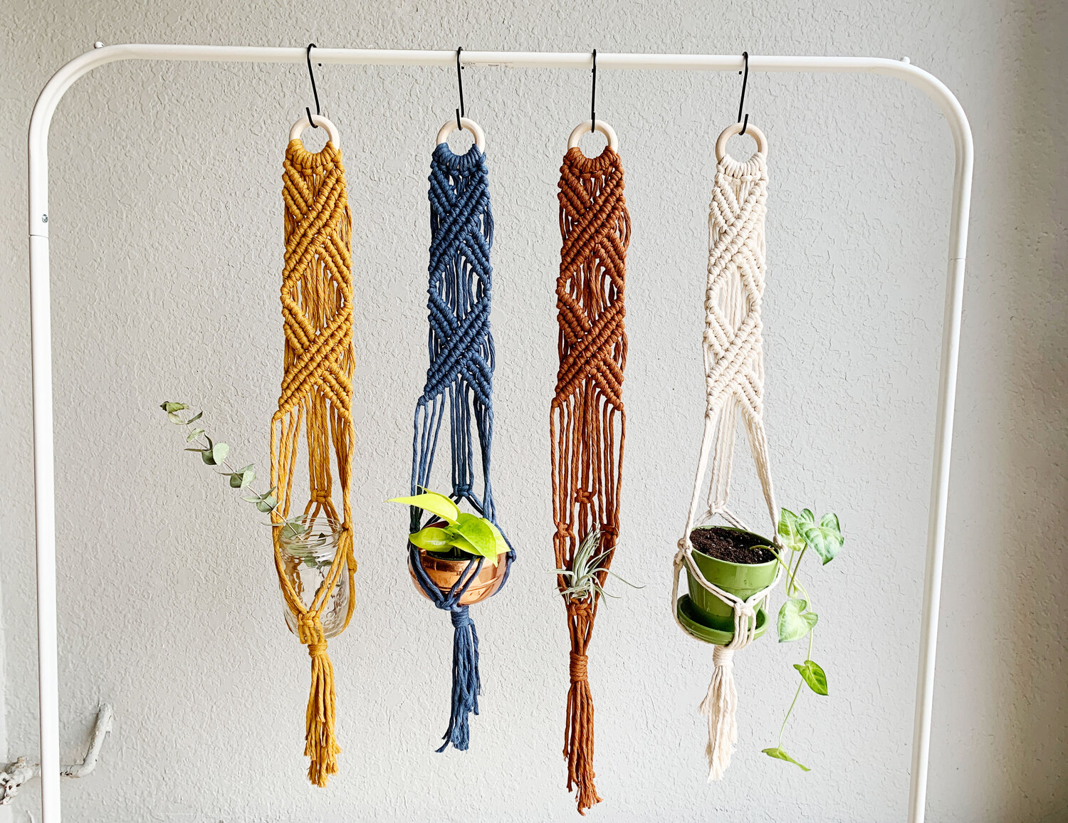 Wholesale DIY Yarn Wrap Macrame Plant Hanger Kit for your store