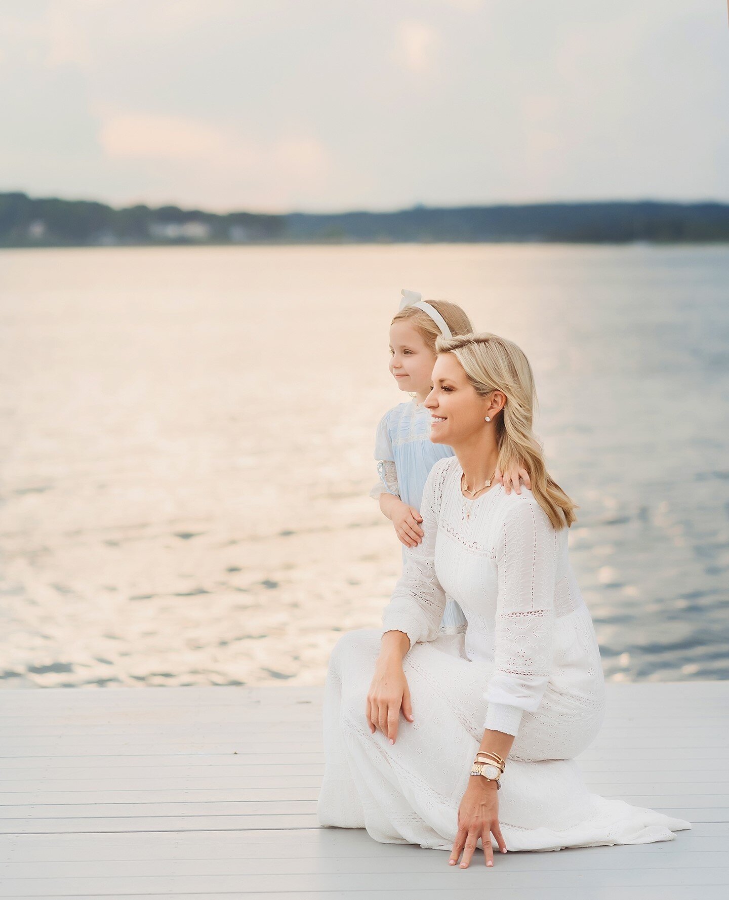 Happy Monday! Finally back up and running at more or less normal (breakneck) speed, and all geared up for a busy week of sessions. ⁠
⁠
I have loved capturing this mother and daughter over the past few years, they share such a special bond. We had an 