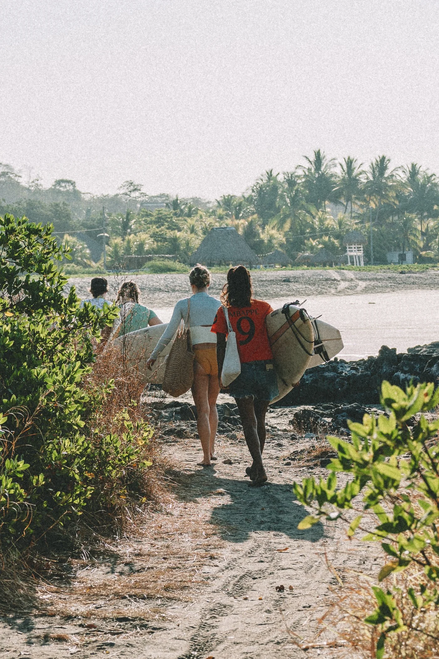 Costa Rica vs. Nicaragua for Surfing: Which Should You Choose?