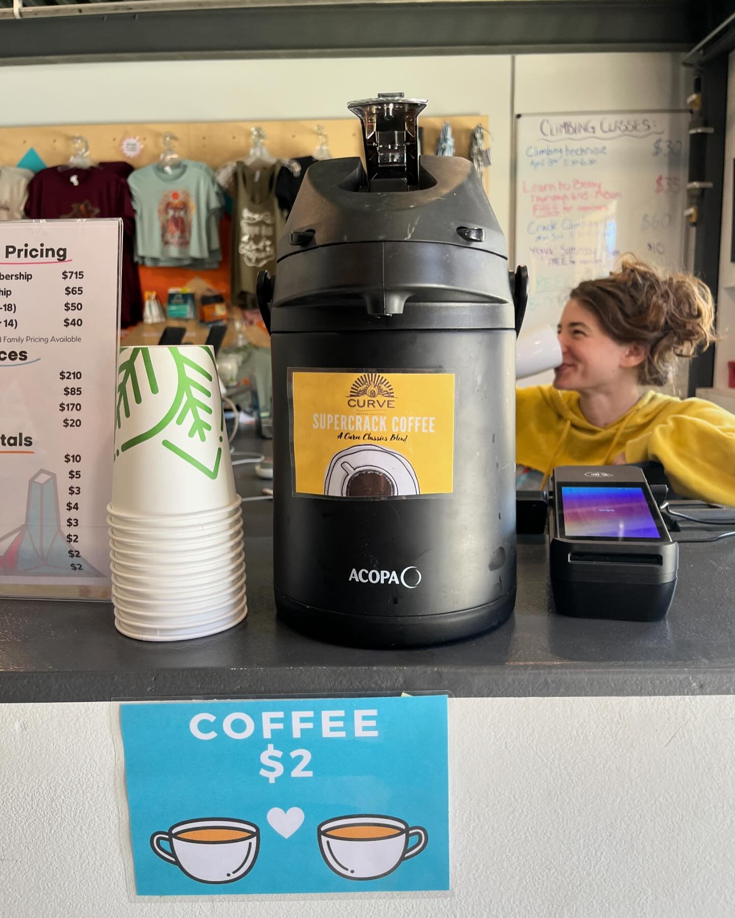 Hot coffee available at the front desk!
 
For just $2, every morning you can expect a fresh cup of coffee from @curvecoffeeroasters. The Supercrack blend is smooth and nutty like a dark roast but fun and fruity like a medium roast!
 
Curve Coffee is 