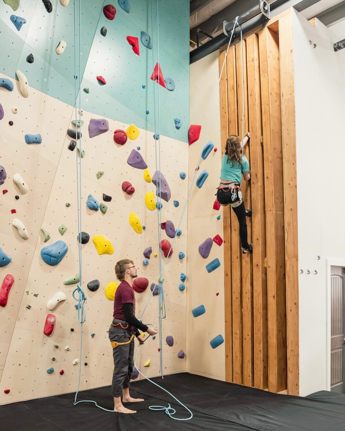 LEARN TO CLIMB 🧗 
 
5:30-6:30pm Intro to climbing technique
6:45-7:45pm Learn to Belay Class

On Thursdays we have an intro to climbing technique and a learn to belay course!
 
Our qualified instructors give expert guidance to help you feel more com