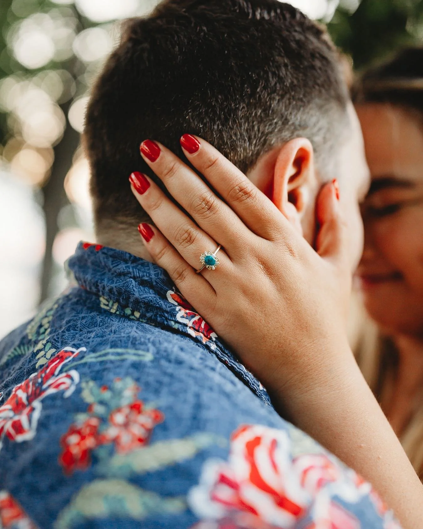 I am LIVING for this unique engagement ring🤩 I love the idea of wearing a ring that truly reflects you, your partner, and your relationship, wether that&rsquo;s unique or classic, or somewhere in between! 

What&rsquo;s your favorite thing about you