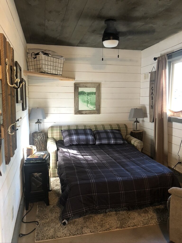 1 Bedroom Cabin