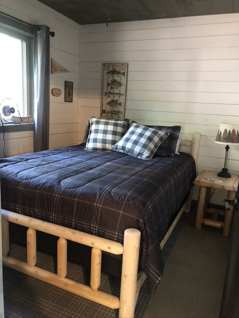 1 Bedroom Cabin with Sofa Sleeper