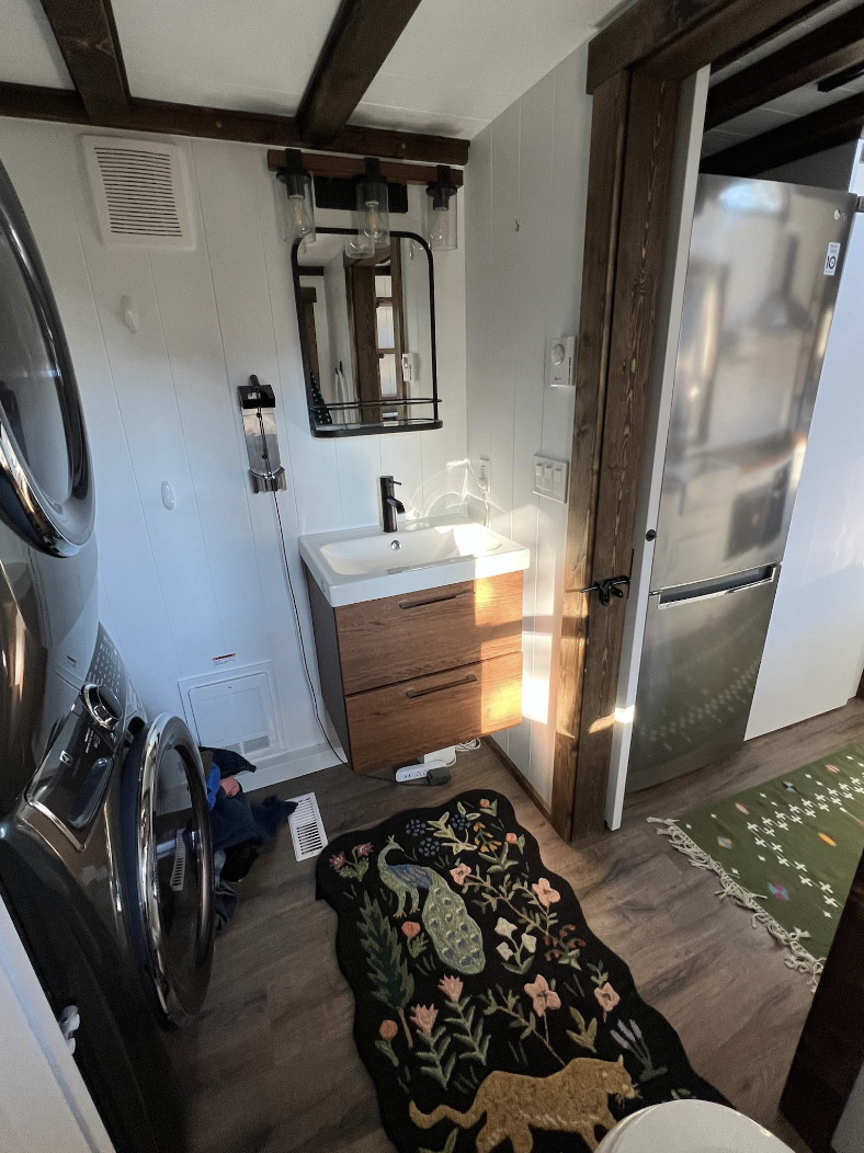 Bathroom Sink W:D Fridge.png