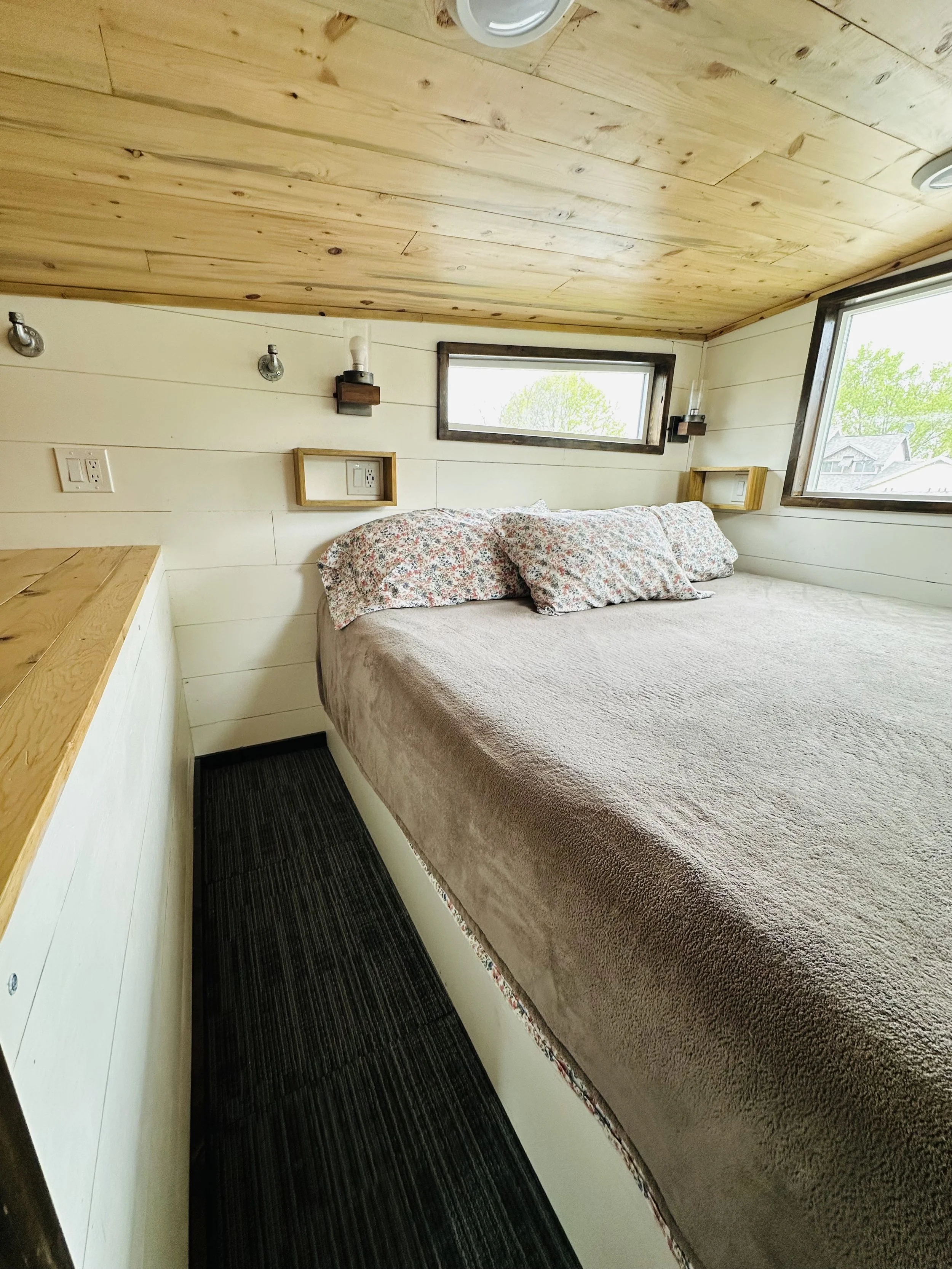 GN Bedroom w: partition.jpeg