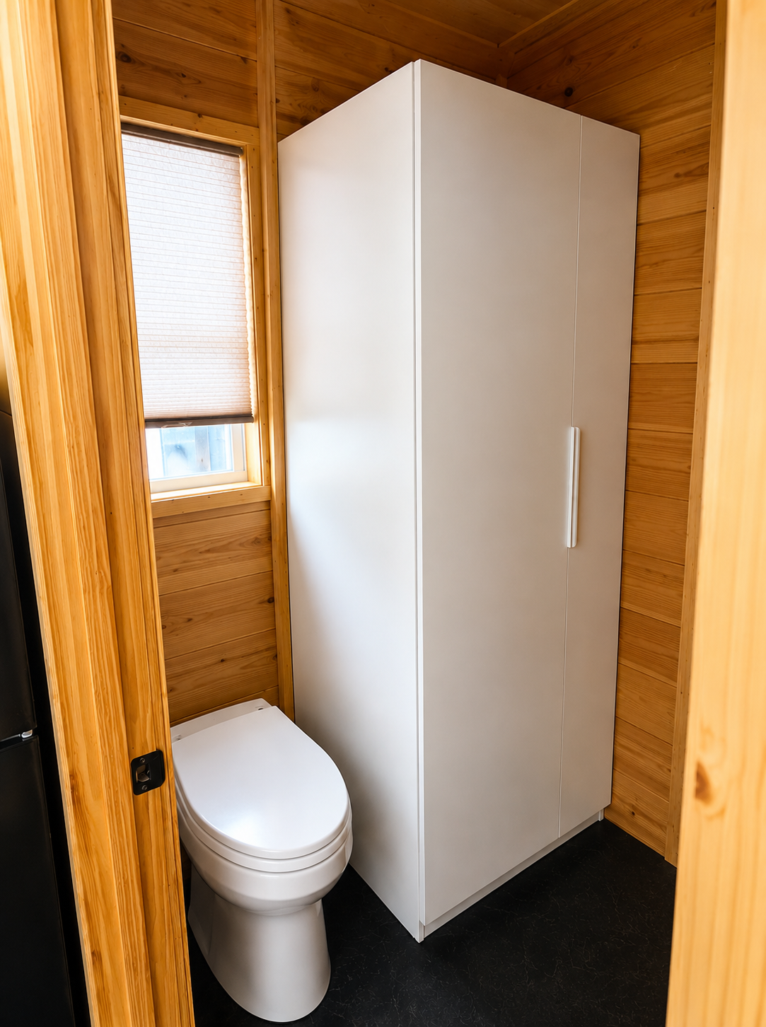 AI Toilet W:D.PNG
