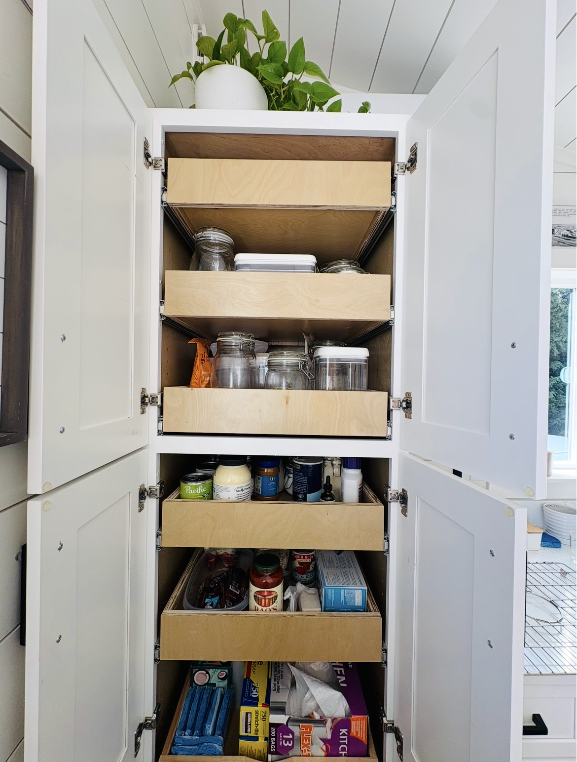 Kitchen Pullout Pantry.png