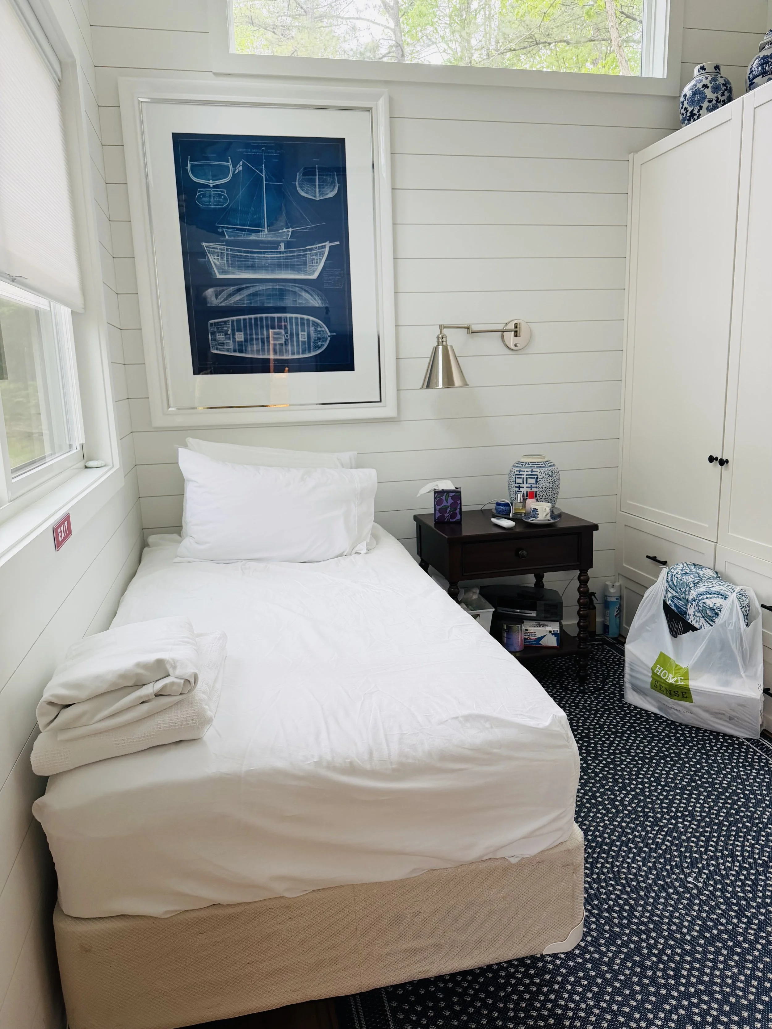 Sande Full Bedroom.jpeg
